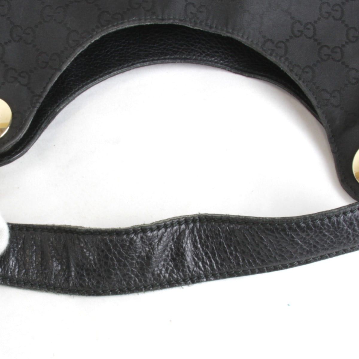 Gucci Black Nylon Shoulder Bag (Pre-Owned)