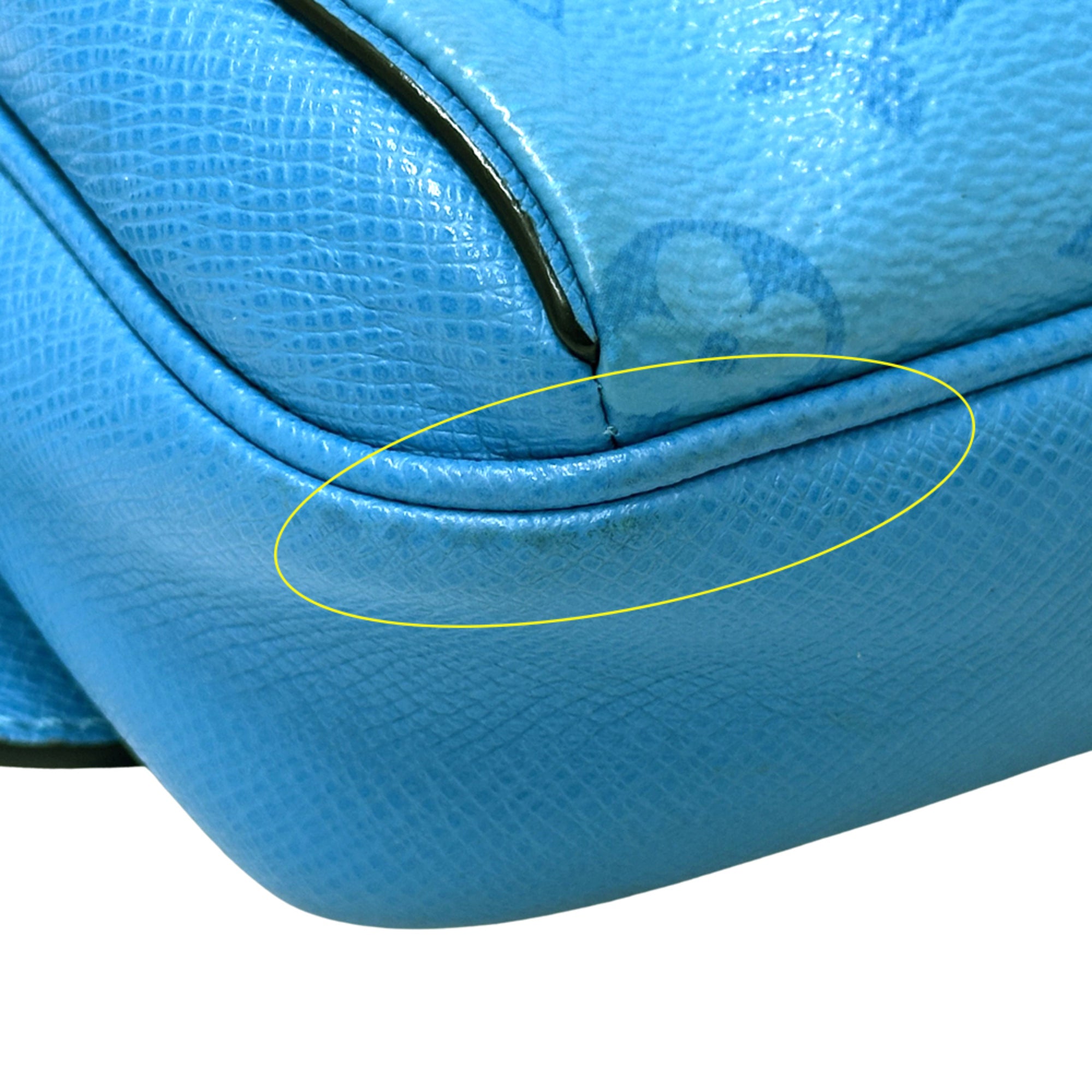 Louis Vuitton Blue Taiga Leather Handbag Sling Bag (Pre-Owned)