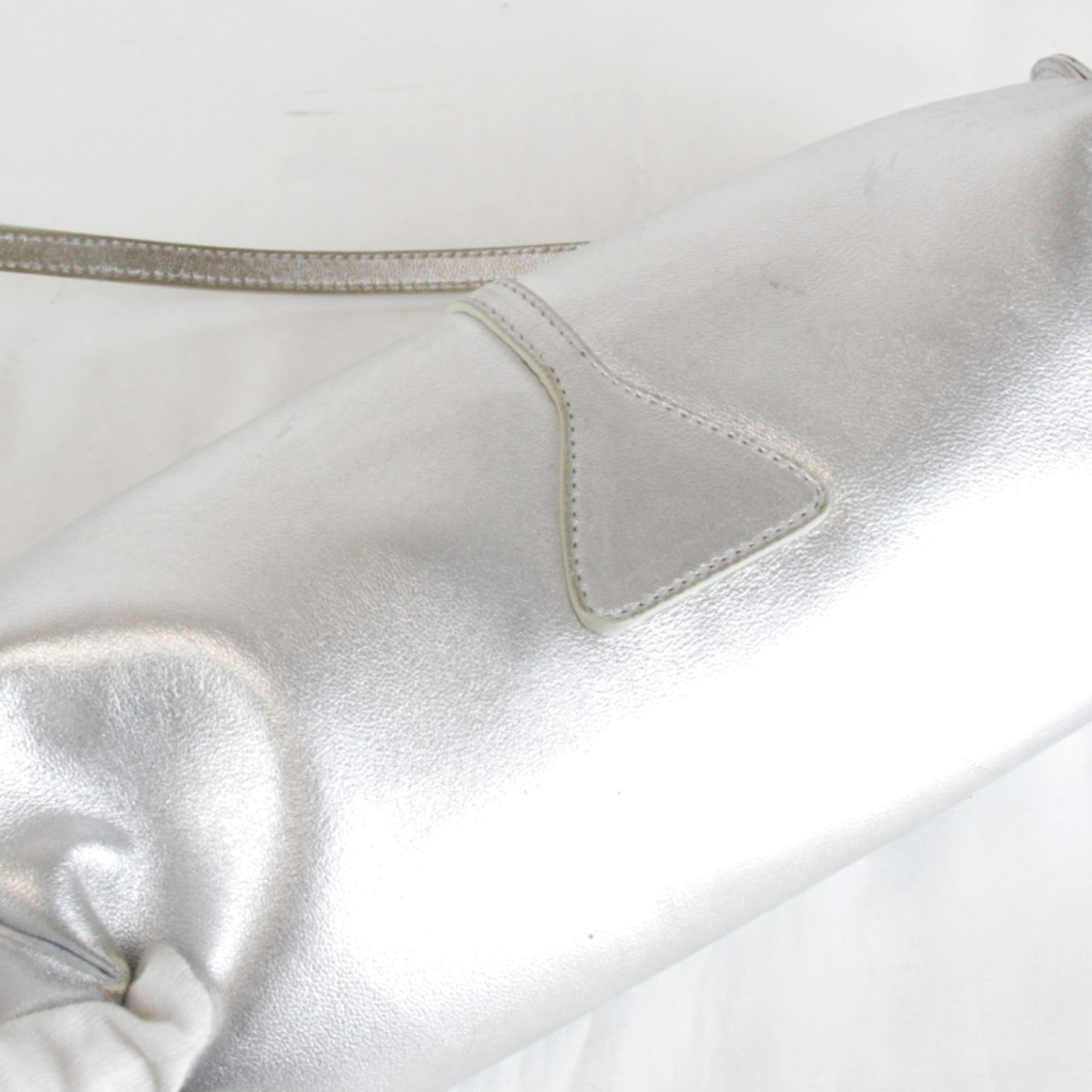 Jimmy Choo Silver Leather Handbag (Pre-Owned)