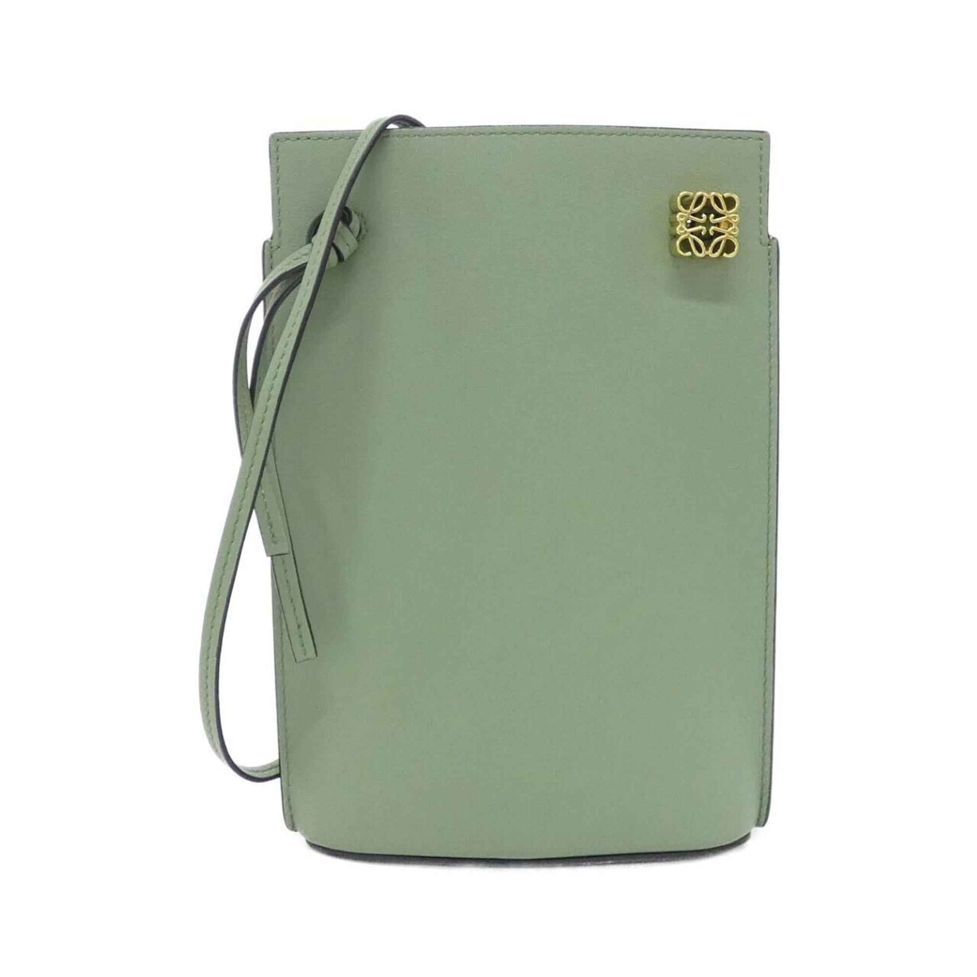 Loewe Gold Leather Shoulder Bag (Pre-Owned)