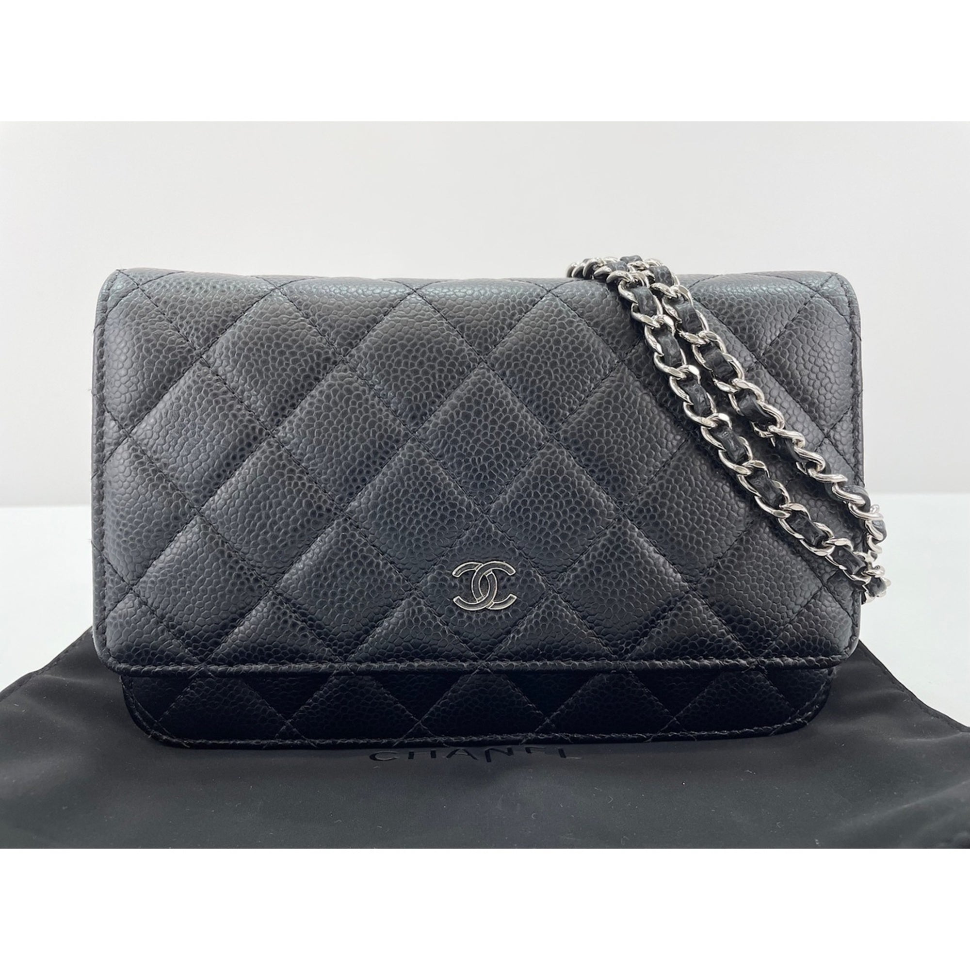 Chanel Matelasse Black Shoulder Bag (Pre-Owned)