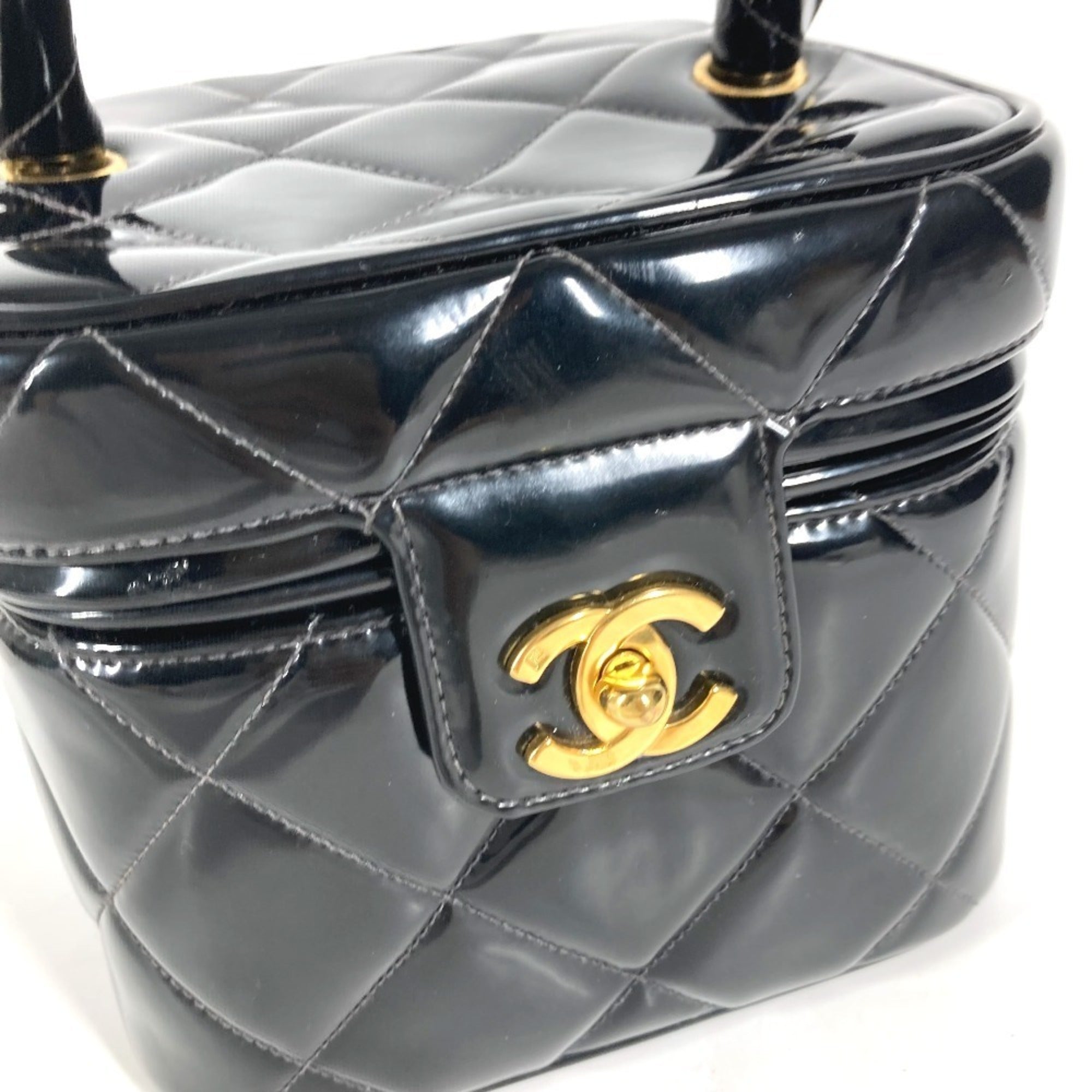 Chanel Matelasse Black Patent Leather Handbag Vanity Bag (Pre-Owned)