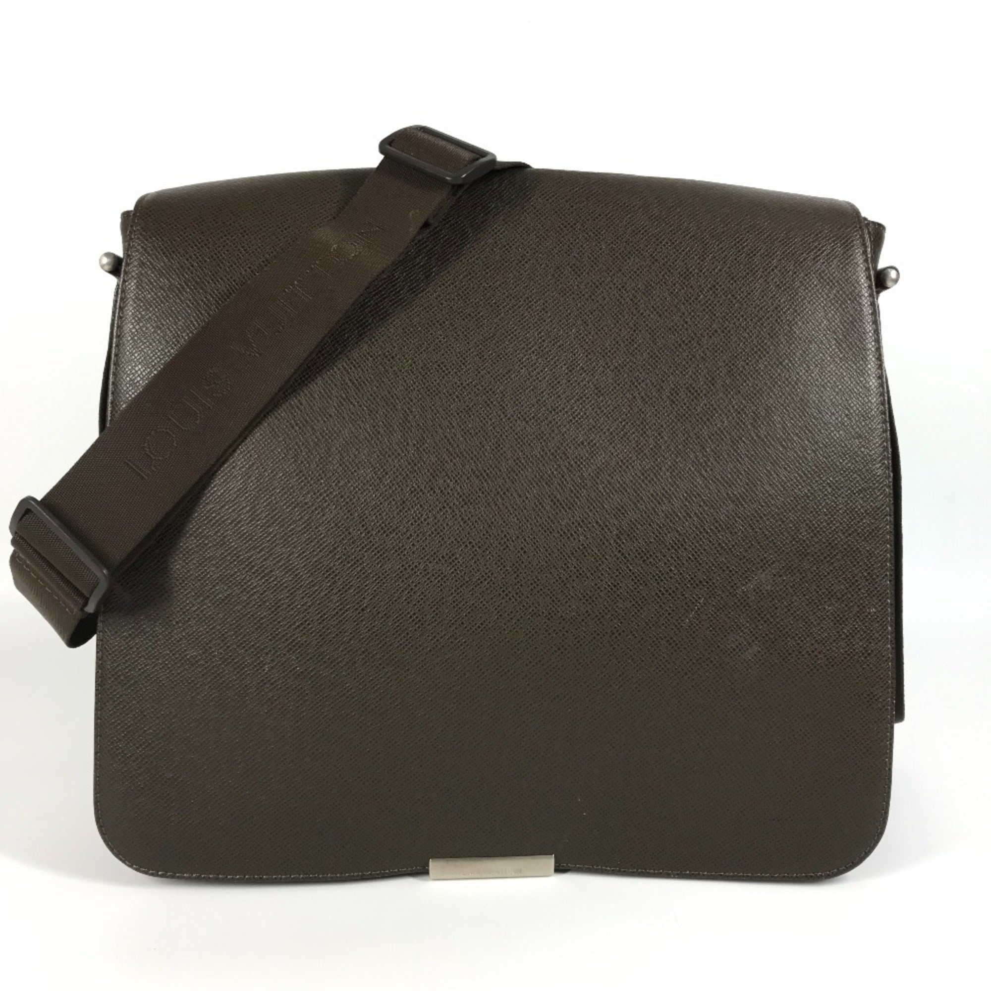Louis Vuitton Brown Grizzly Taiga Leather Messenger Bag Shoulder Bag (Pre-Owned)