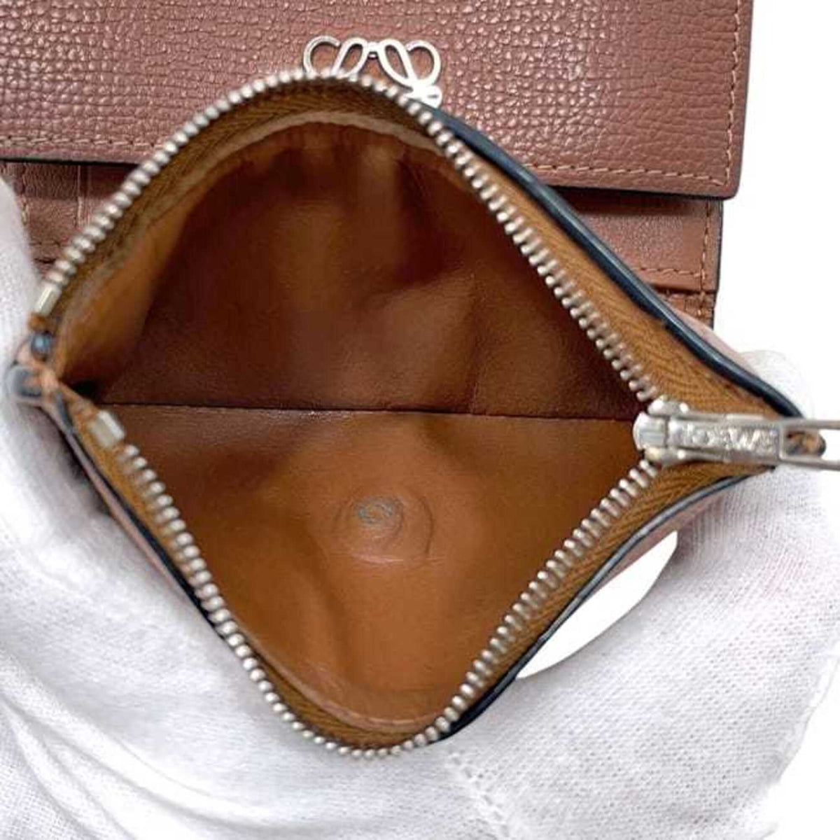Loewe Brown Leather Wallet (Tri-Fold) (Pre-Owned)
