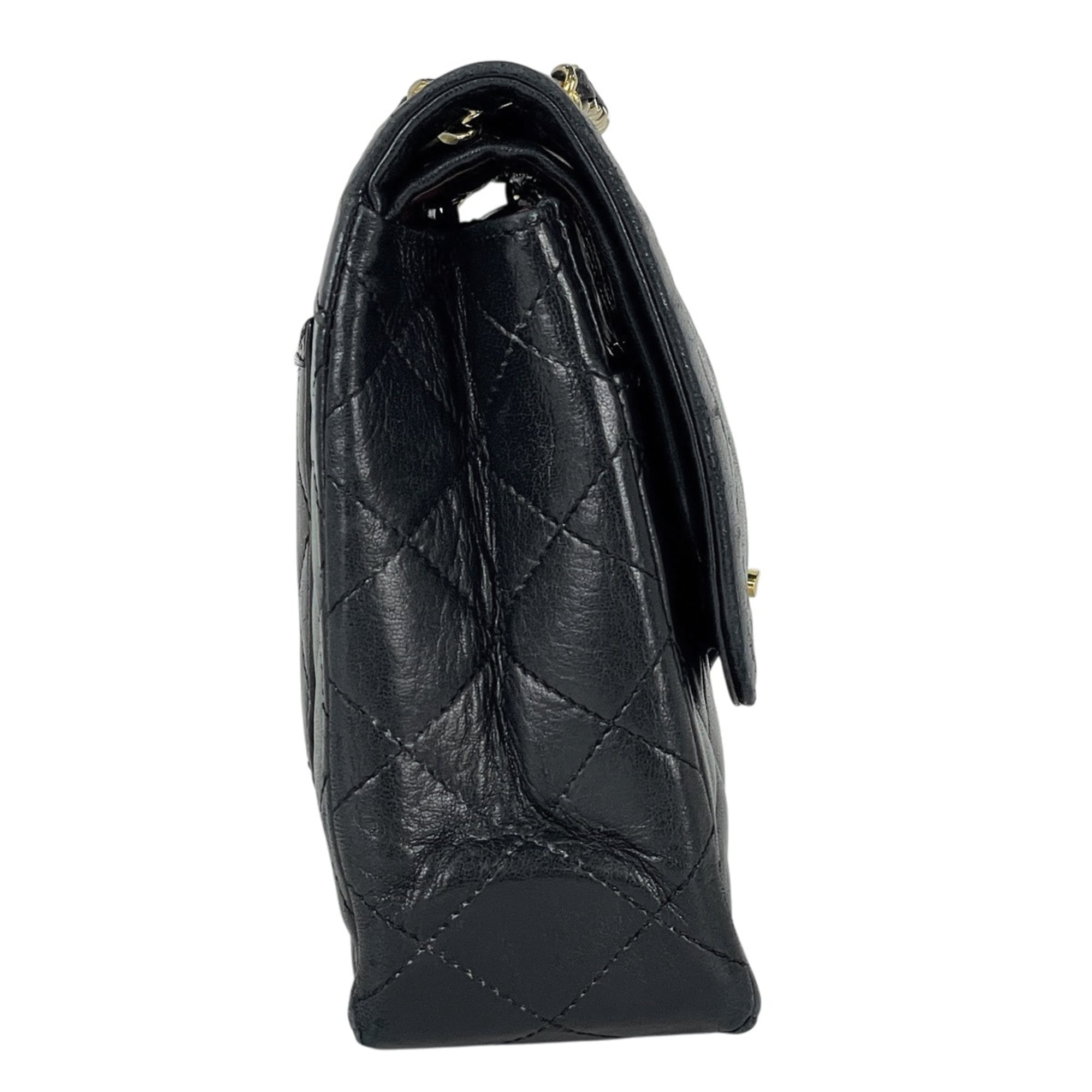 Chanel Matelasse Black Leather Shoulder Bag (Pre-Owned)