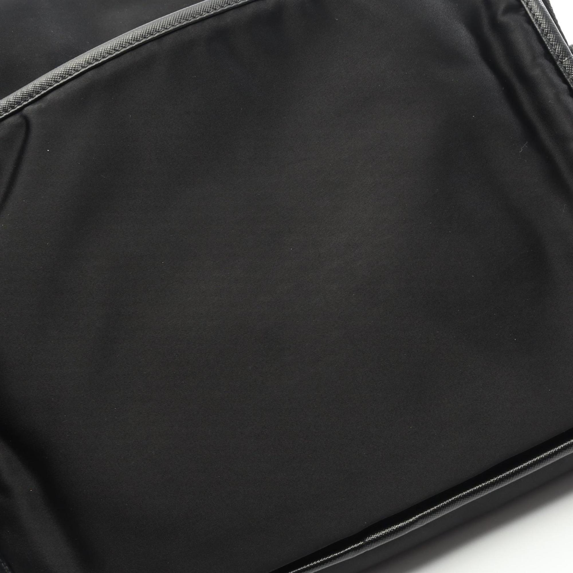 Prada Black Nylon Saffiano Triangle Shoulder Bag (Pre-Owned)