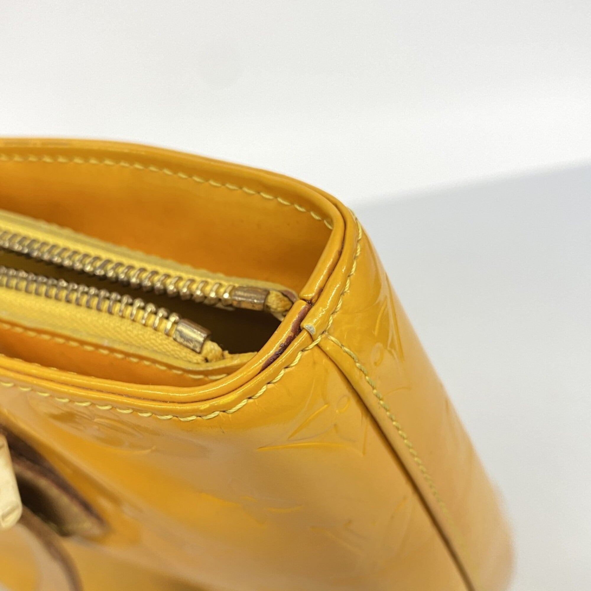 Louis Vuitton Jaune Tote Bag (Pre-Owned)