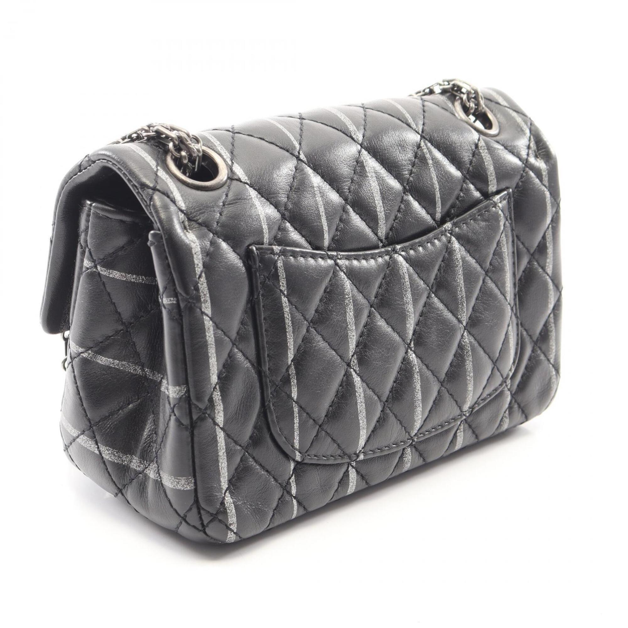 Chanel Black Leather Handbag Shoulder Bag (Pre-Owned)