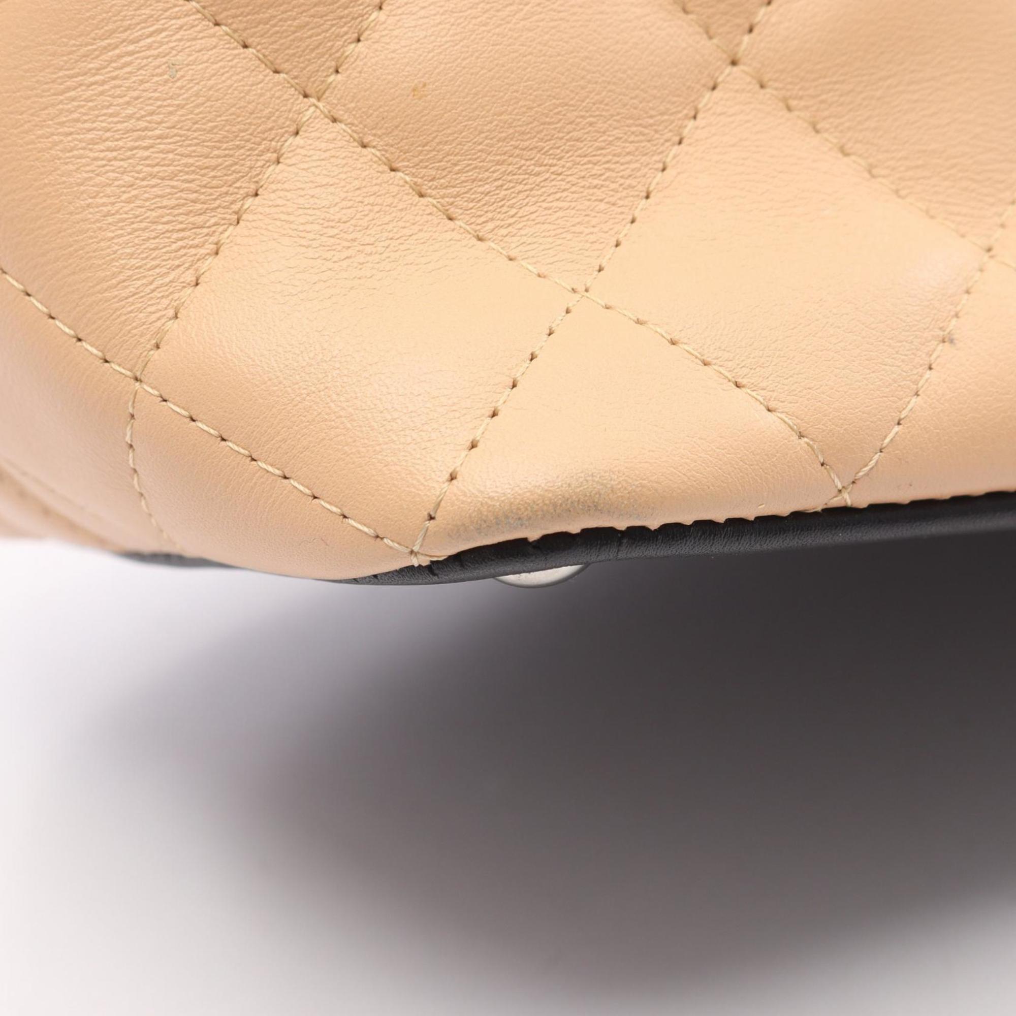 Chanel Beige Black Leather Tote Bag (Pre-Owned)