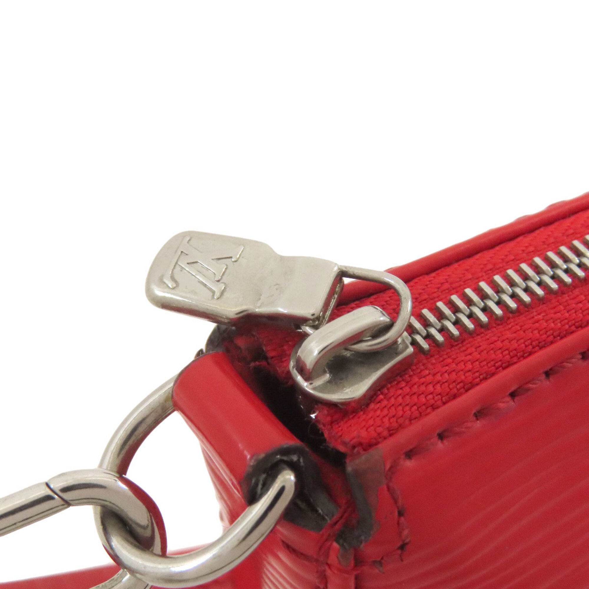 Louis Vuitton Red Color Epi Leather Handbag Pochette (Pre-Owned)