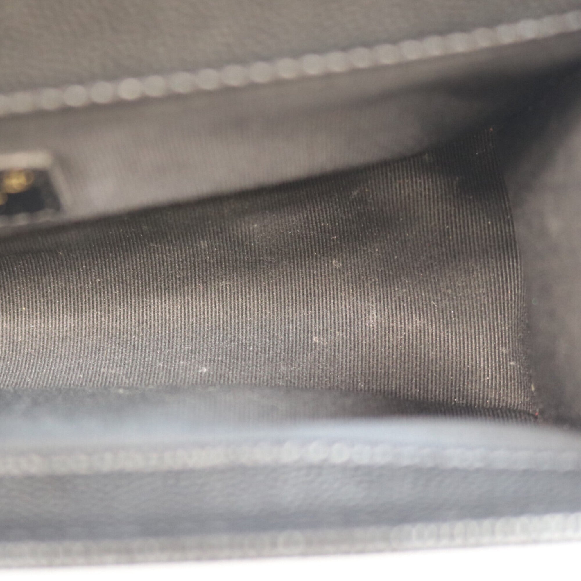 Chanel Black Grained Calfskin Shoulder Bag (Pre-Owned)