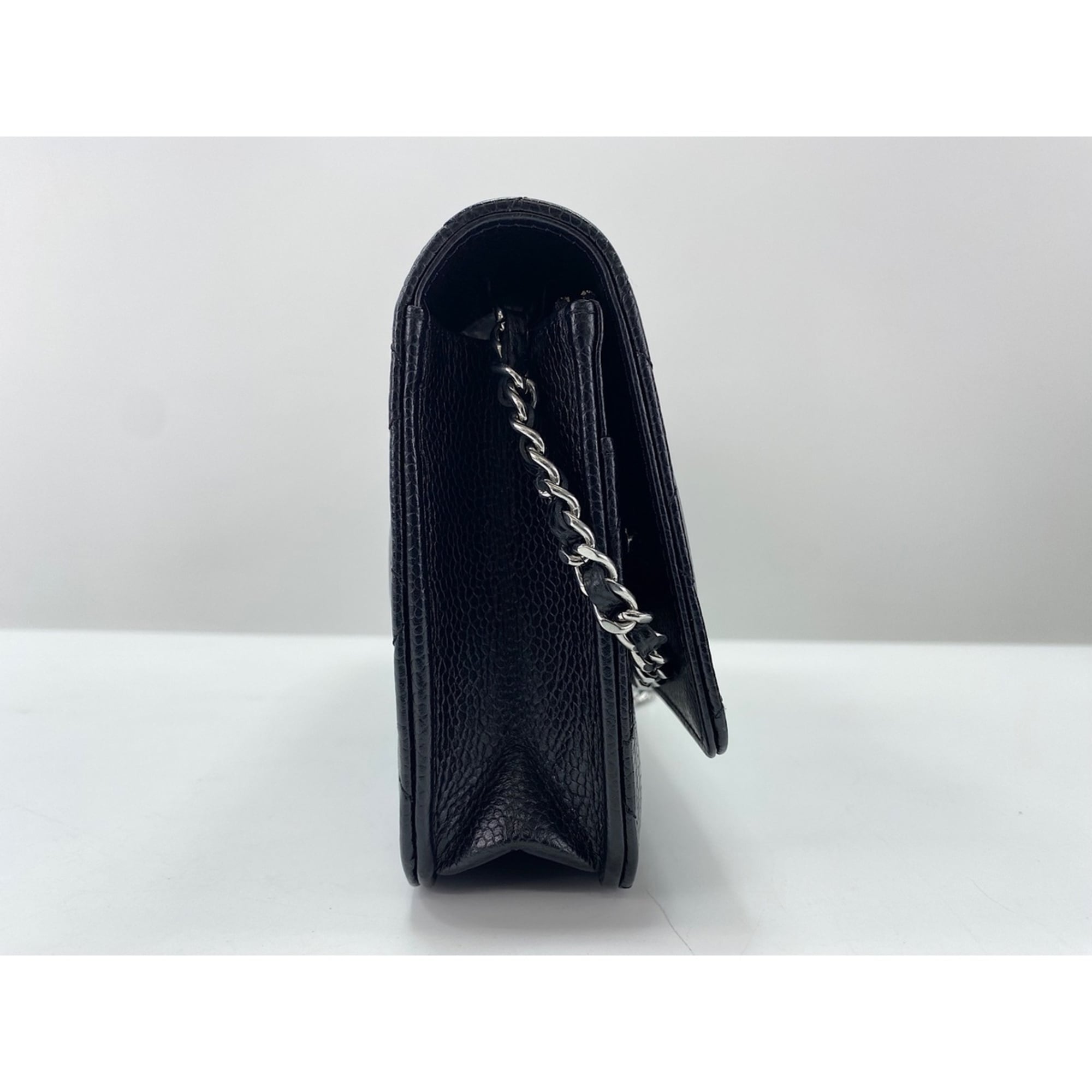 Chanel Matelasse Black Shoulder Bag (Pre-Owned)