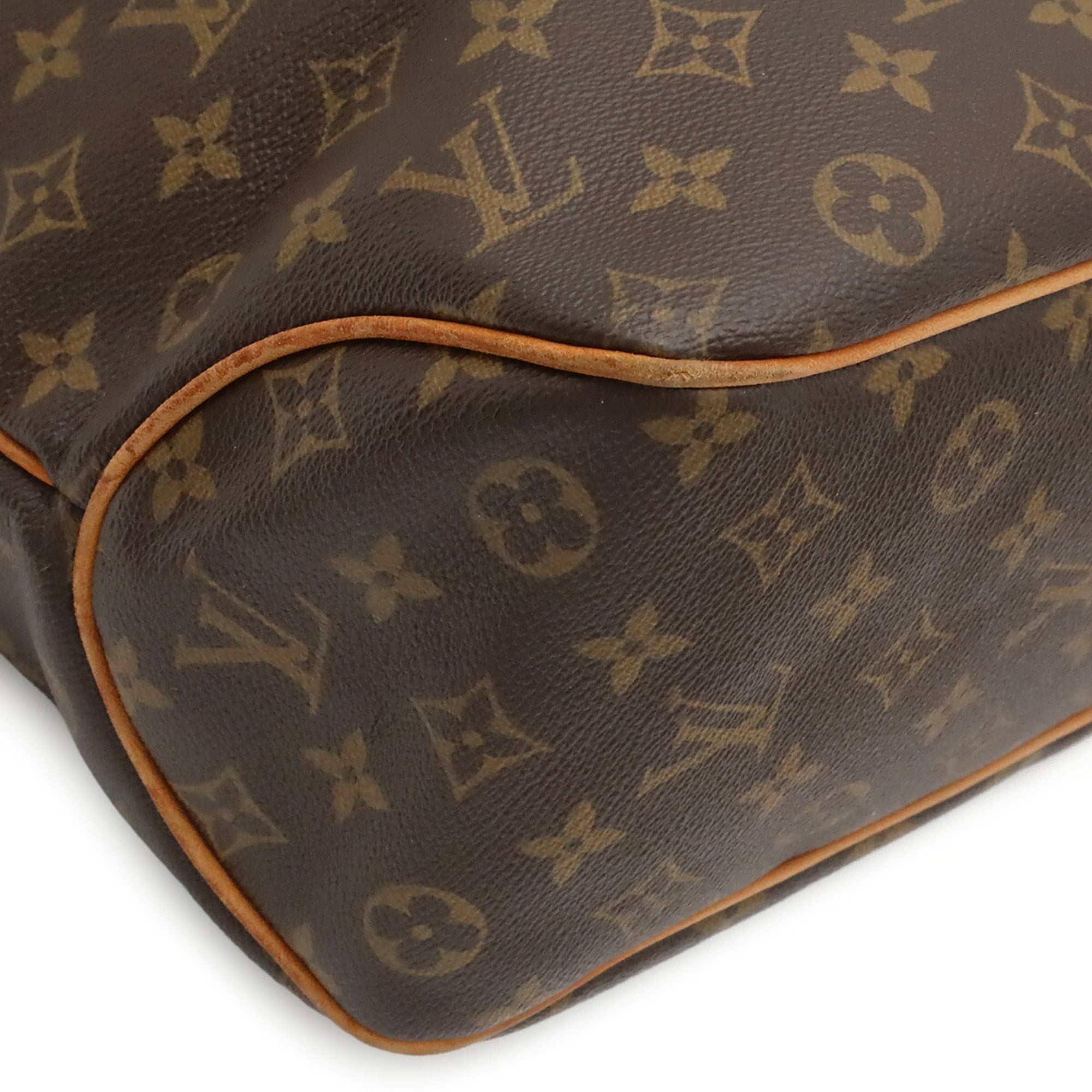 Louis Vuitton Brown Monogram Monogram Shoulder Bag (Pre-Owned)