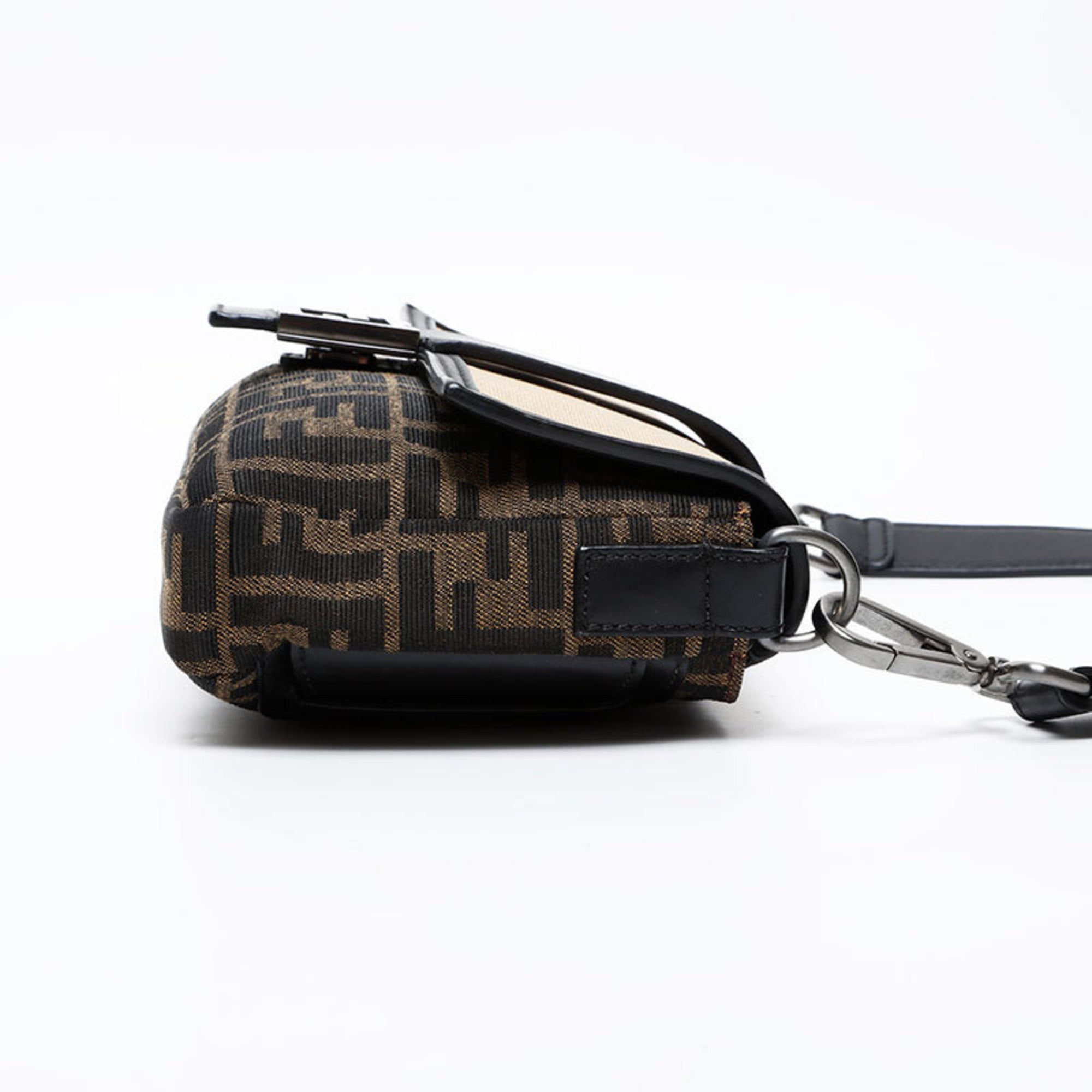 Fendi Zucca Brown Shoulder Bag (Pre-Owned)