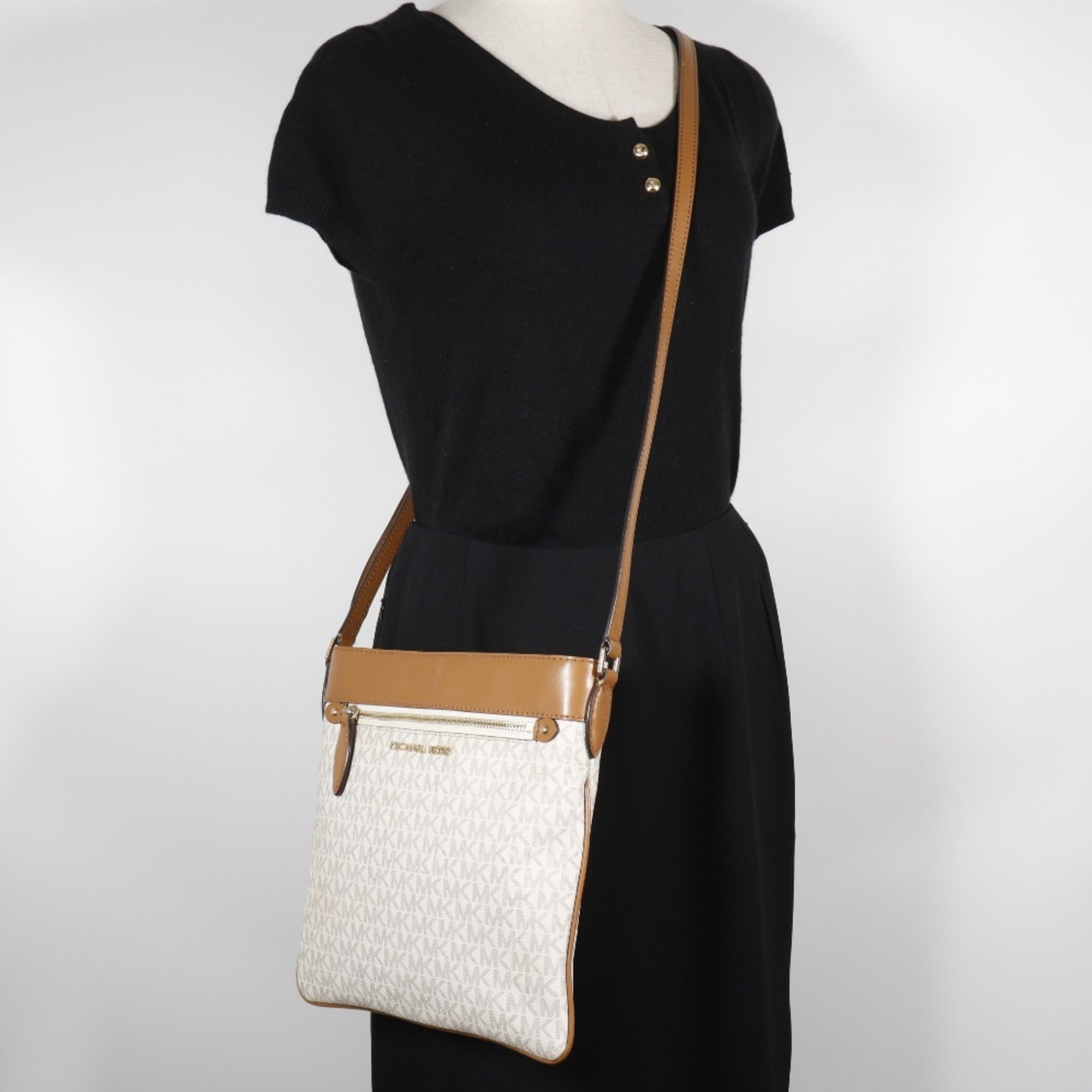 Michael Kors Brown White Pvc Shoulder Bag (Pre-Owned)