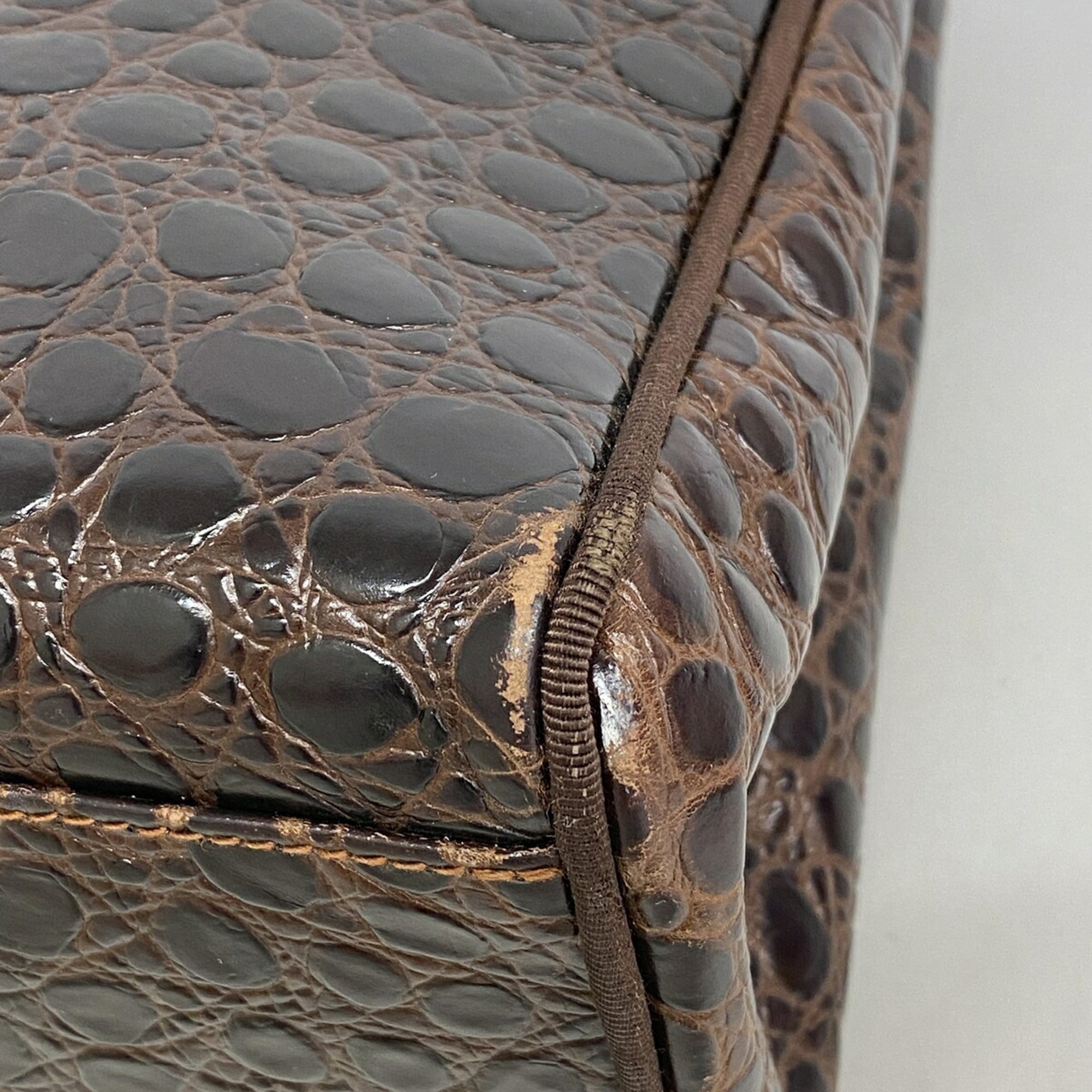 Salvatore Ferragamo Brown Leather Shoulder Bag (Pre-Owned)