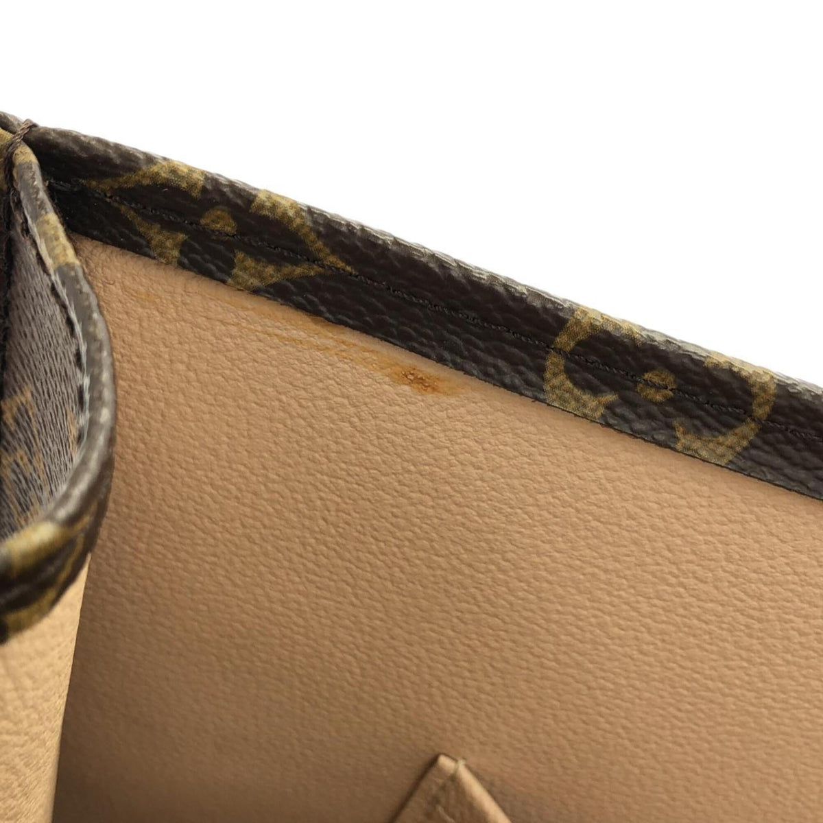 Louis Vuitton Marron Coated Canvas Handbag (Pre-Owned)