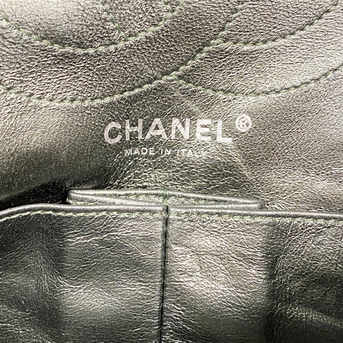 Chanel Green Leather Shoulder Bag (Pre-Owned)