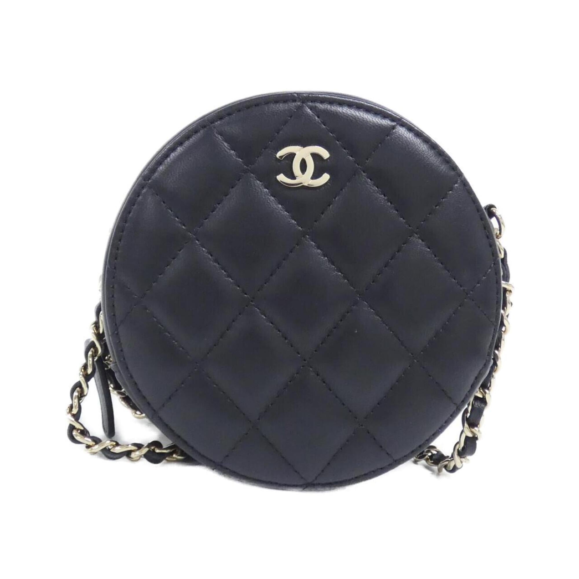 Chanel Black Leather Shoulder Bag (Pre-Owned)