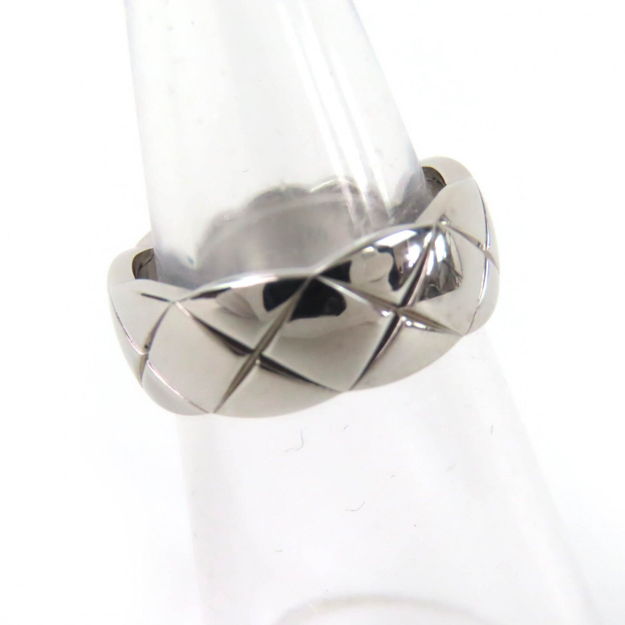 Chanel White Gold White Gold (18K) Band Ring (Pre-Owned)