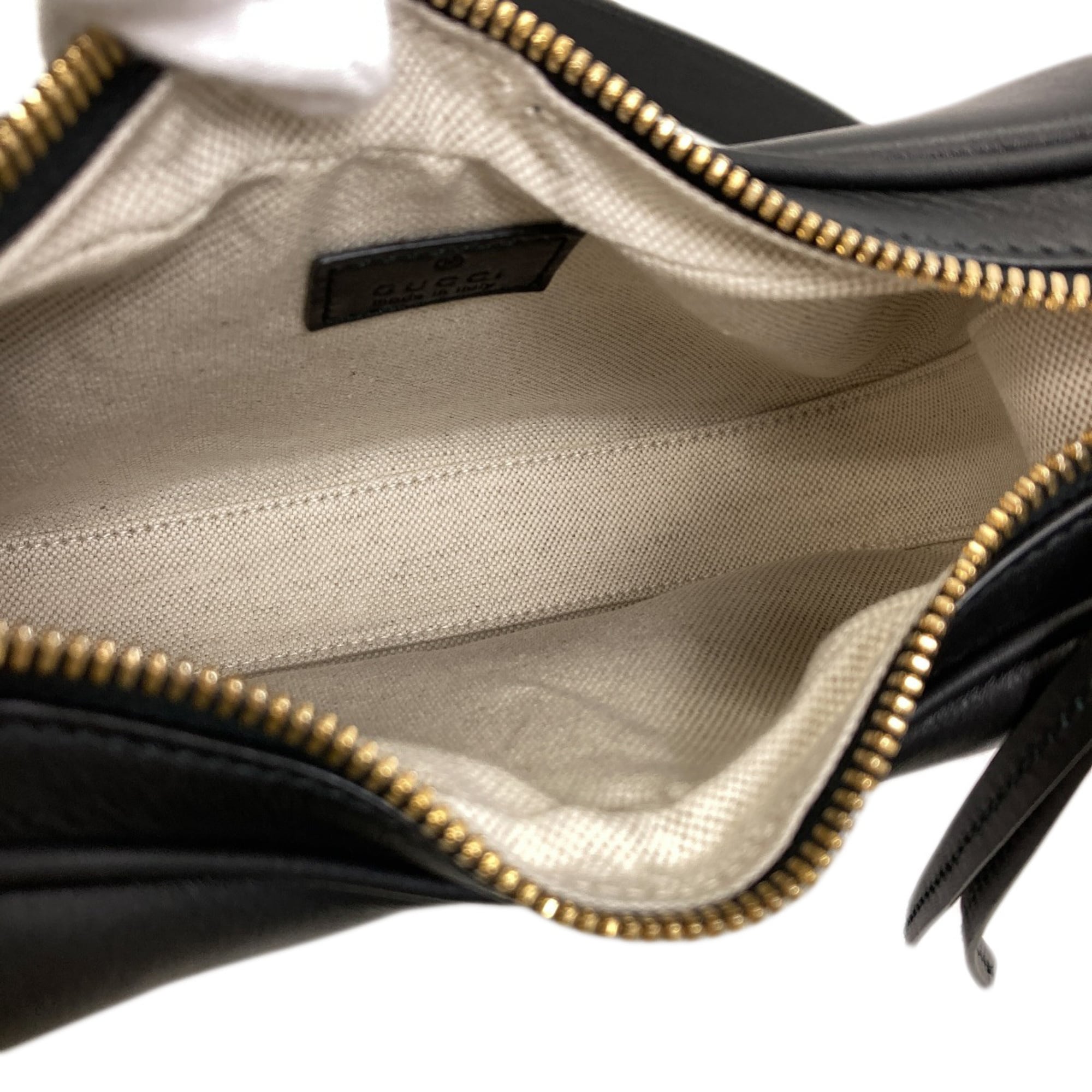 Gucci Black Leather Shoulder Bag (Pre-Owned)