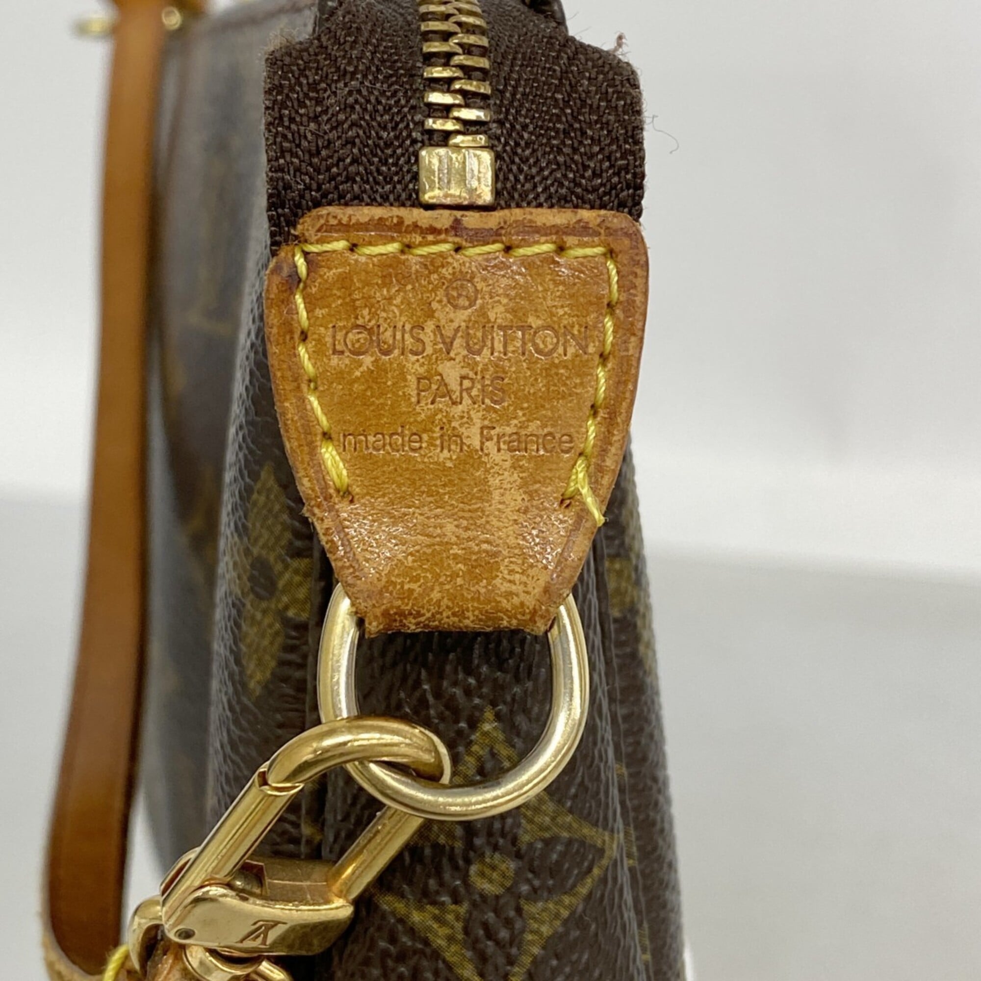 Louis Vuitton Brown Pouch (Pre-Owned)