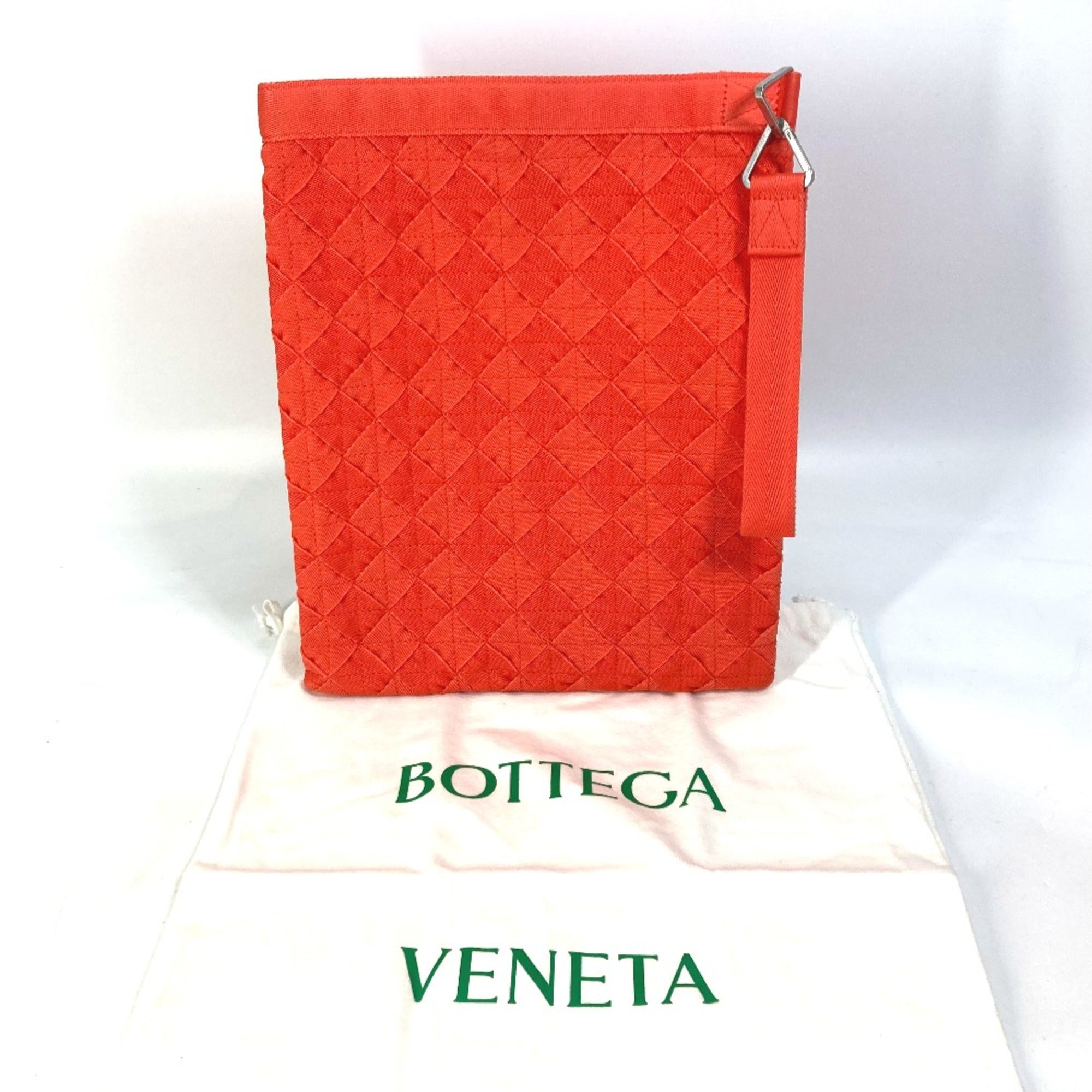 Bottega Veneta Orange Other Clutch Bag (Pre-Owned)