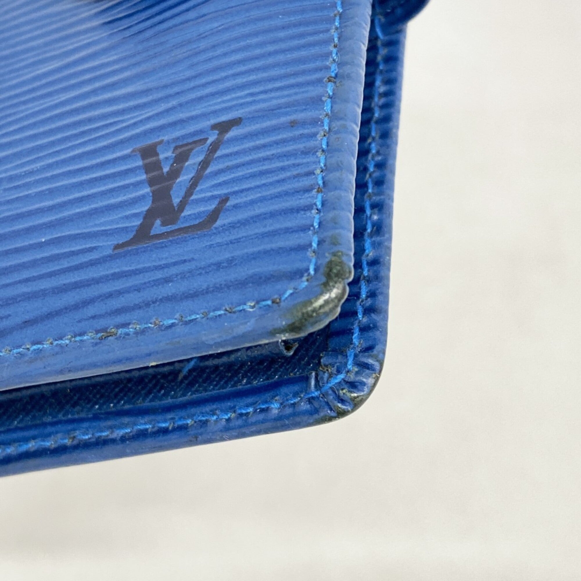 Louis Vuitton Toledo Blue Wallet (Bi-Fold) (Pre-Owned)