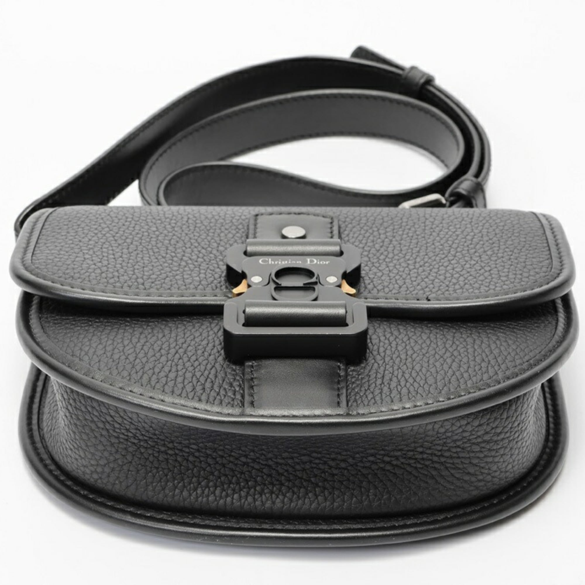 Christian Dior Black Leather Shoulder Bag (Pre-Owned)