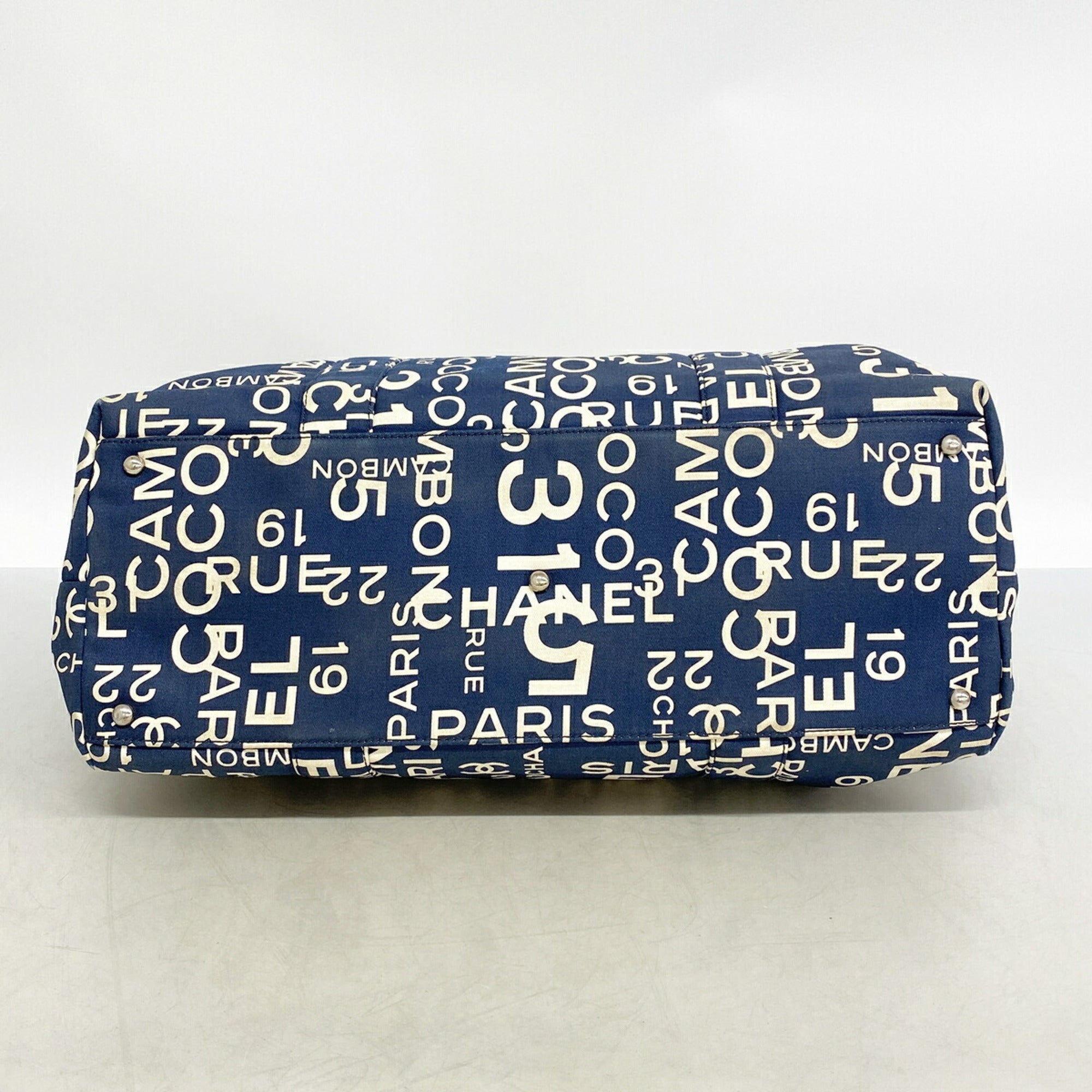 Chanel Navy Canvas Tote Bag (Pre-Owned)