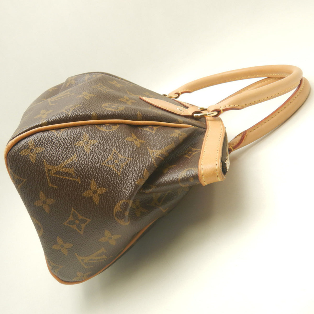 Louis Vuitton Brown Monogram Canvas Handbag (Pre-Owned)