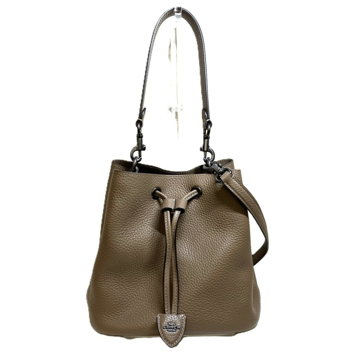 Coach Leather Shoulder Bag (Pre-Owned)