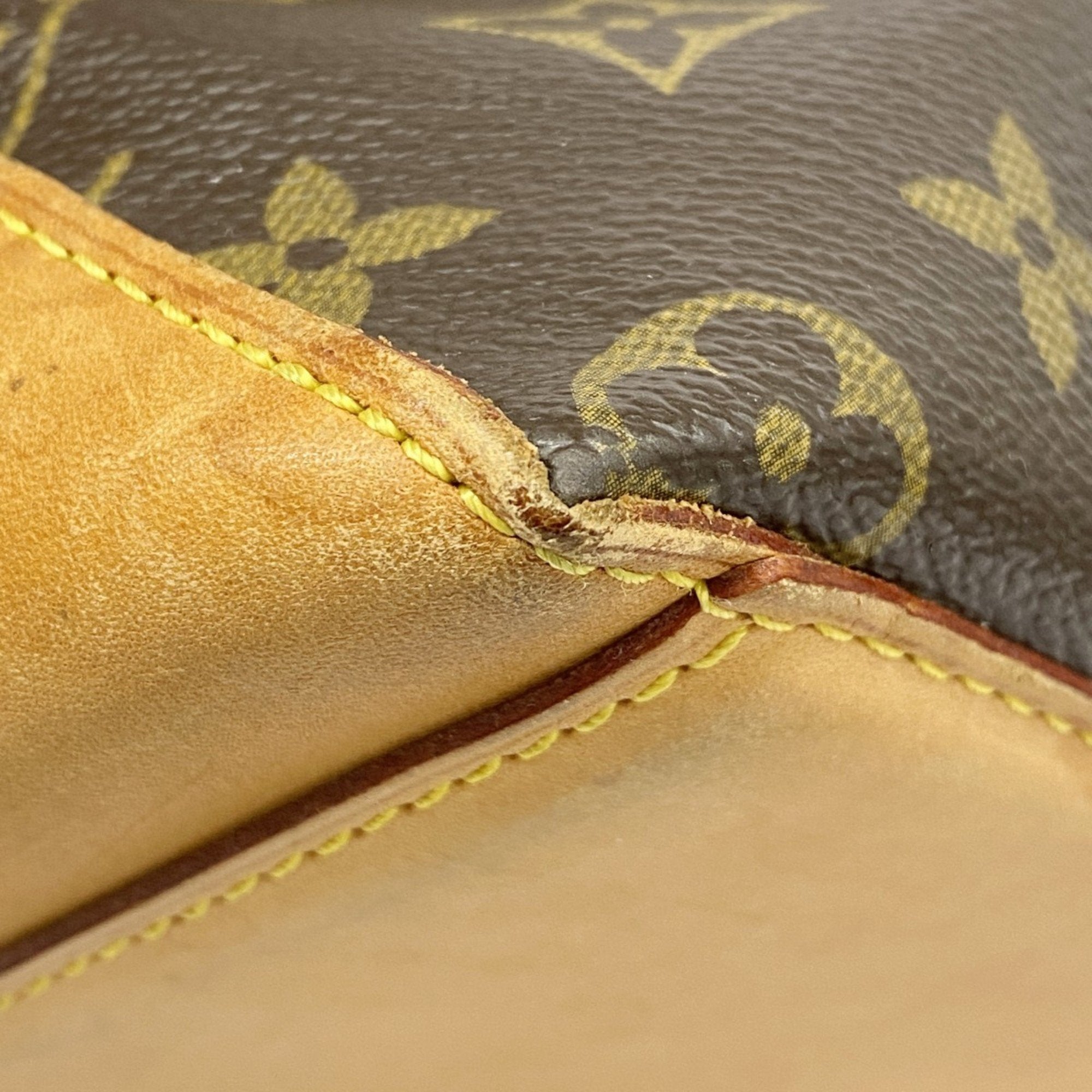Louis Vuitton Brown Tote Bag (Pre-Owned)