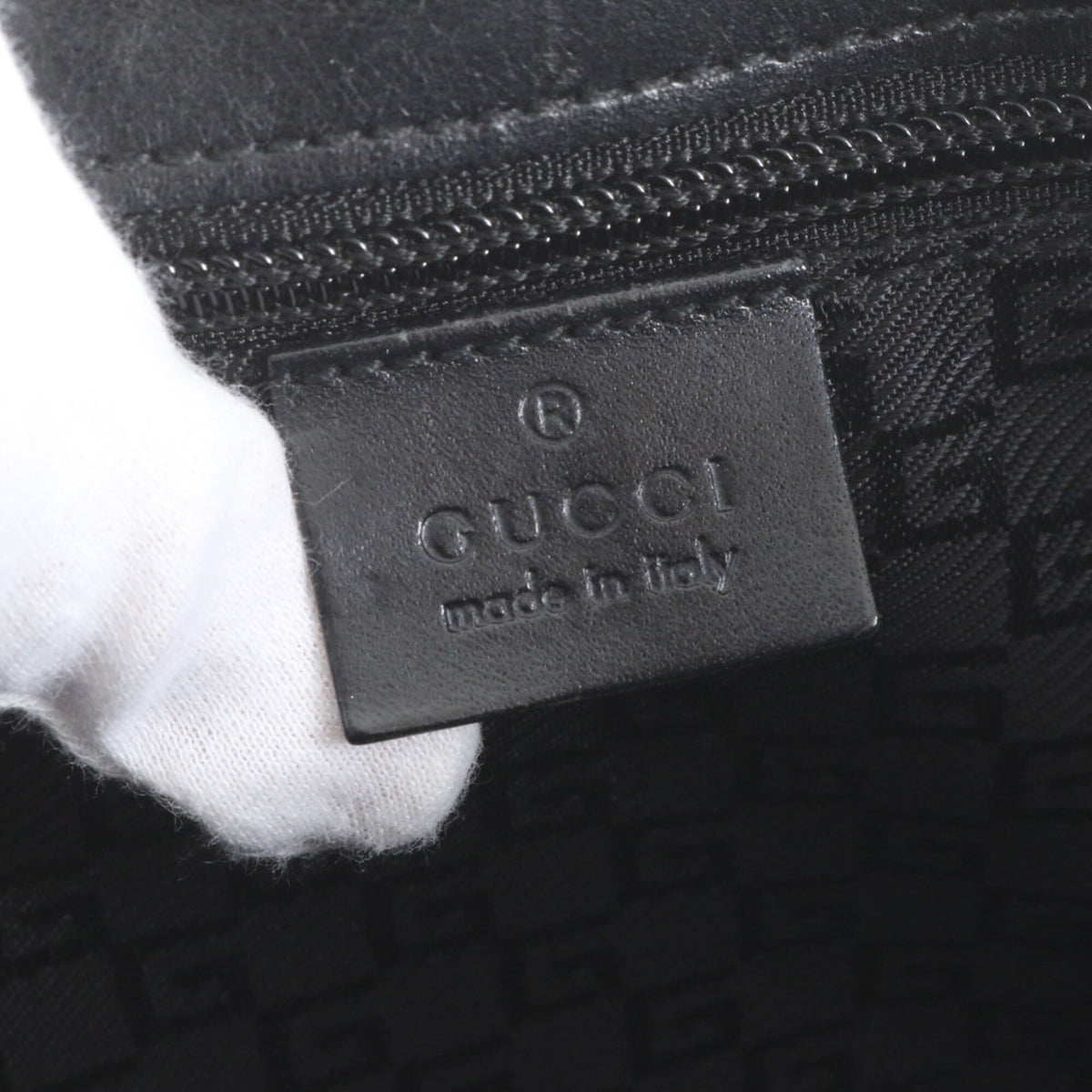 Gucci Black Leather Nylon Messenger Bag Shoulder Bag (Pre-Owned)