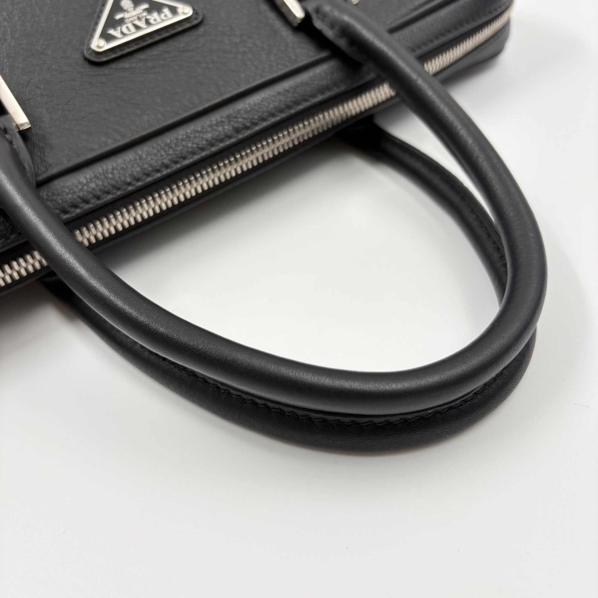Prada Black Handbag Shoulder Bag (Pre-Owned)