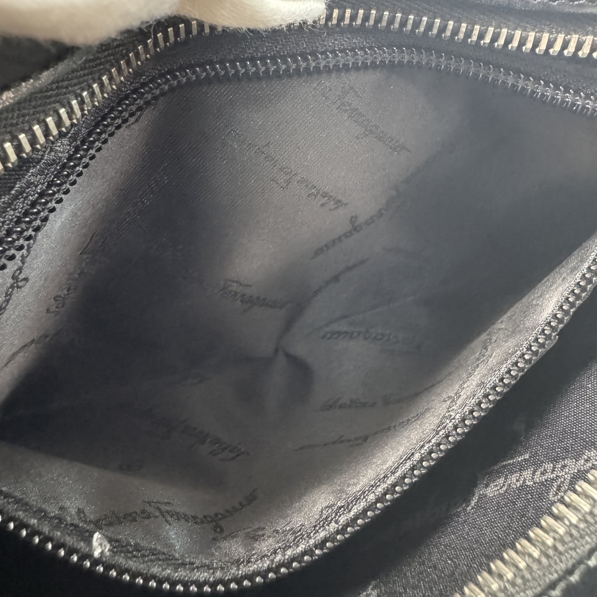 Salvatore Ferragamo Black Nylon Handbag (Pre-Owned)