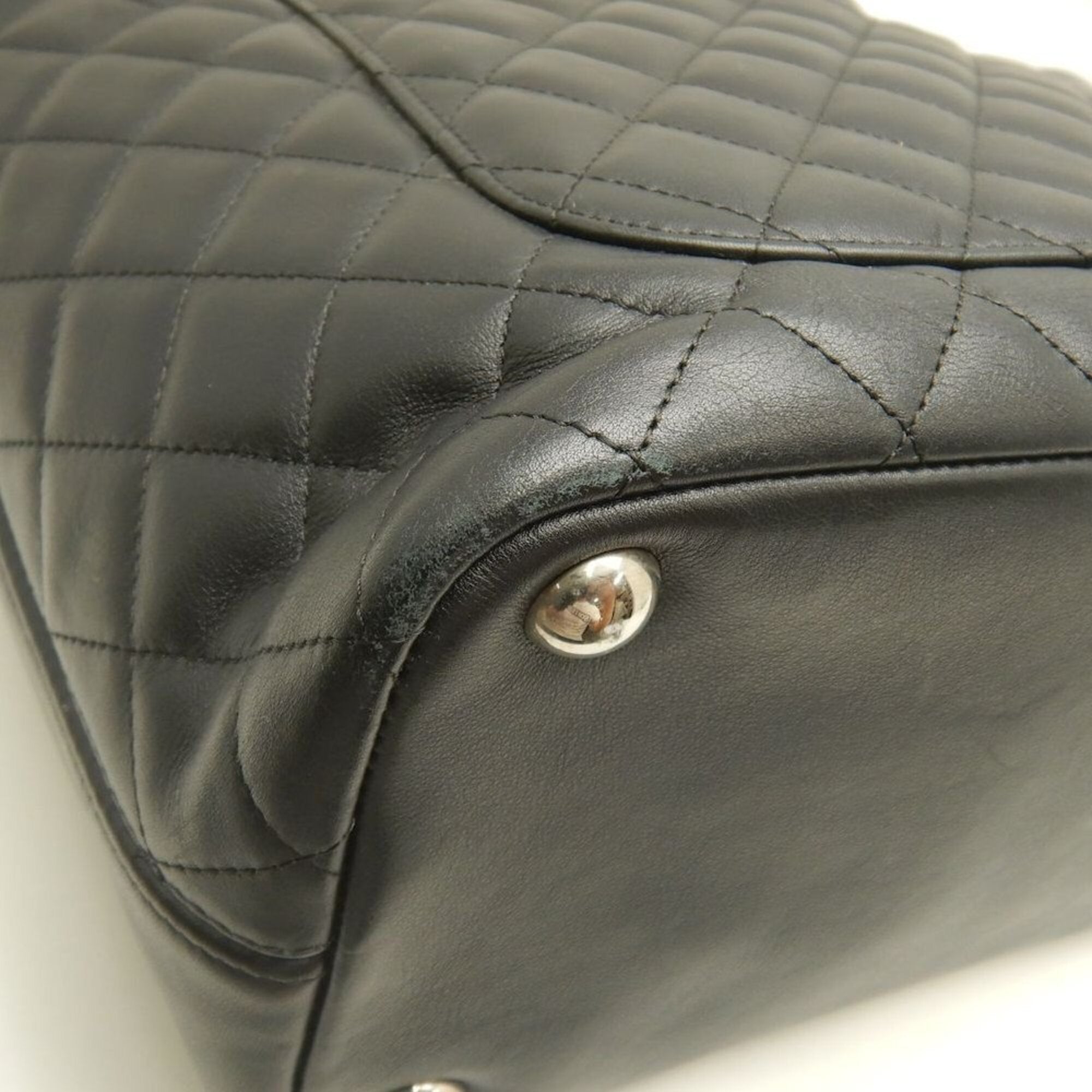 Chanel Black White Leather Tote Bag (Pre-Owned)