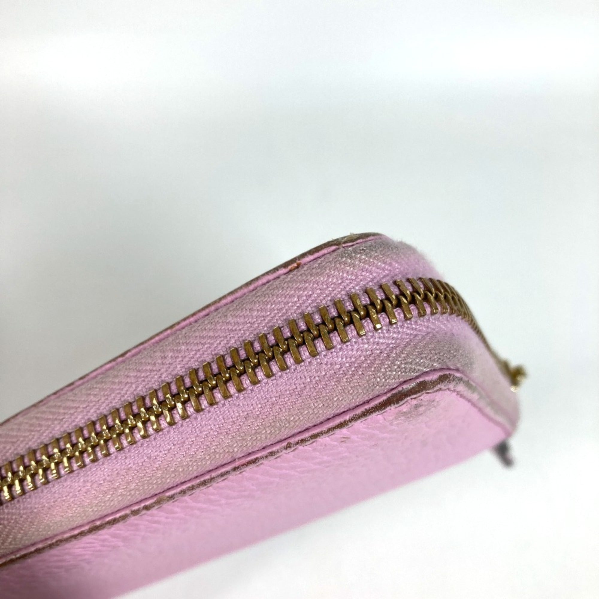 Gucci Pink Leather Long Wallet (Bi-Fold) (Pre-Owned)