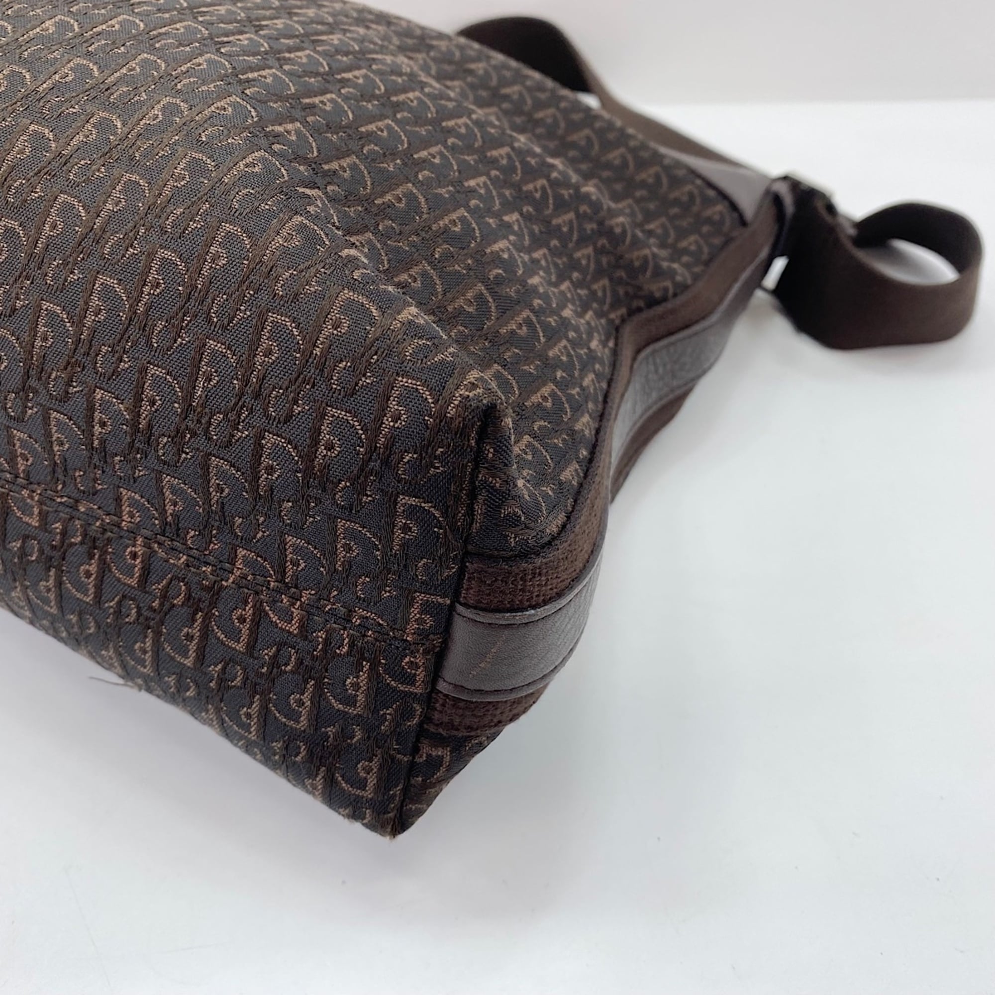 Christian Dior Brown Shoulder Bag (Pre-Owned)
