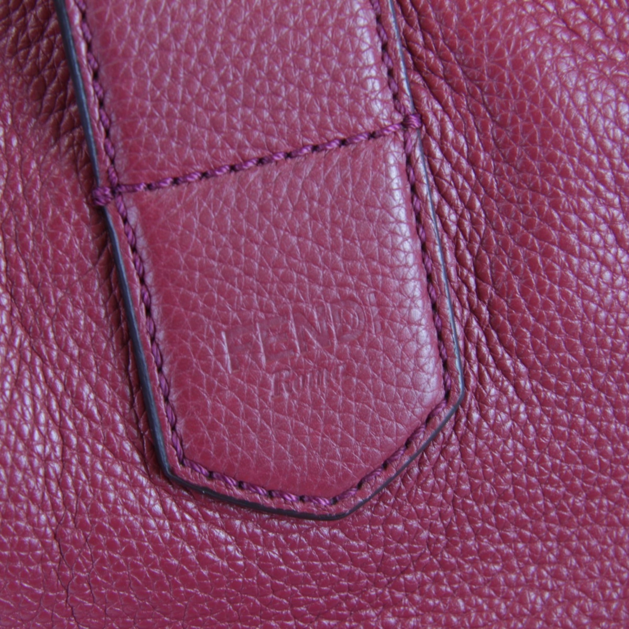 Fendi Pink Leather Shoulder Bag (Pre-Owned)