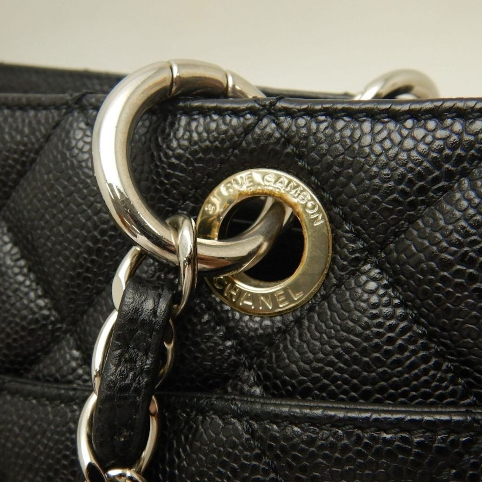 Chanel Black Grained Calfskin Tote Bag (Pre-Owned)