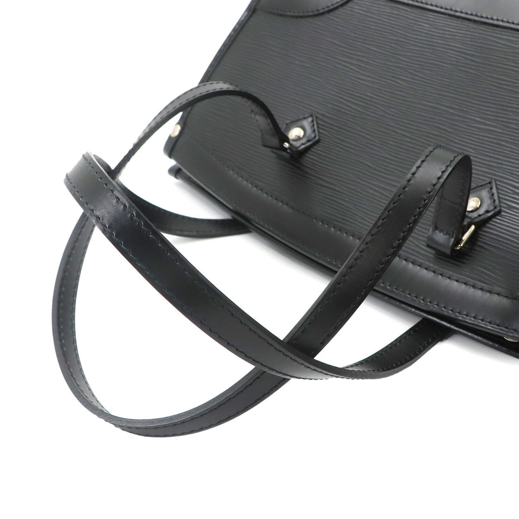 Louis Vuitton Noir Epi Leather Handbag Shoulder Bag (Pre-Owned)