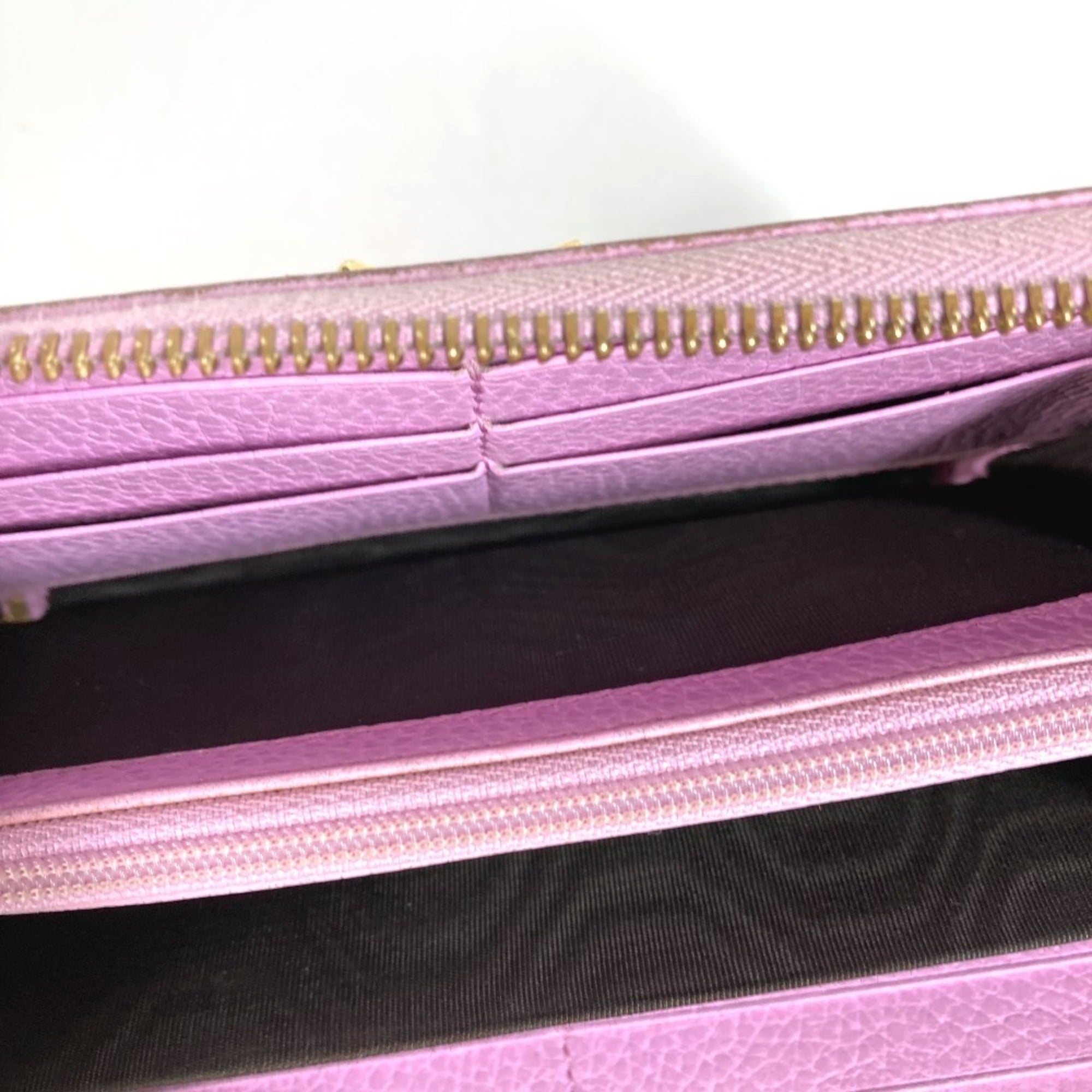 Gucci Pink Leather Long Wallet (Bi-Fold) (Pre-Owned)