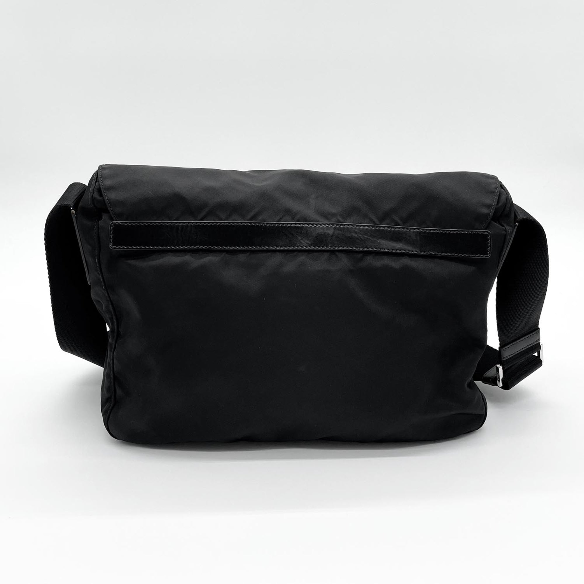 Prada Black Nylon Leather Shoulder Bag (Pre-Owned)