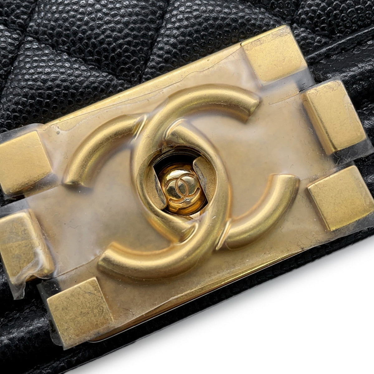 Chanel Boy Chanel Black Grained Calfskin Handbag Shoulder Bag (Pre-Owned)