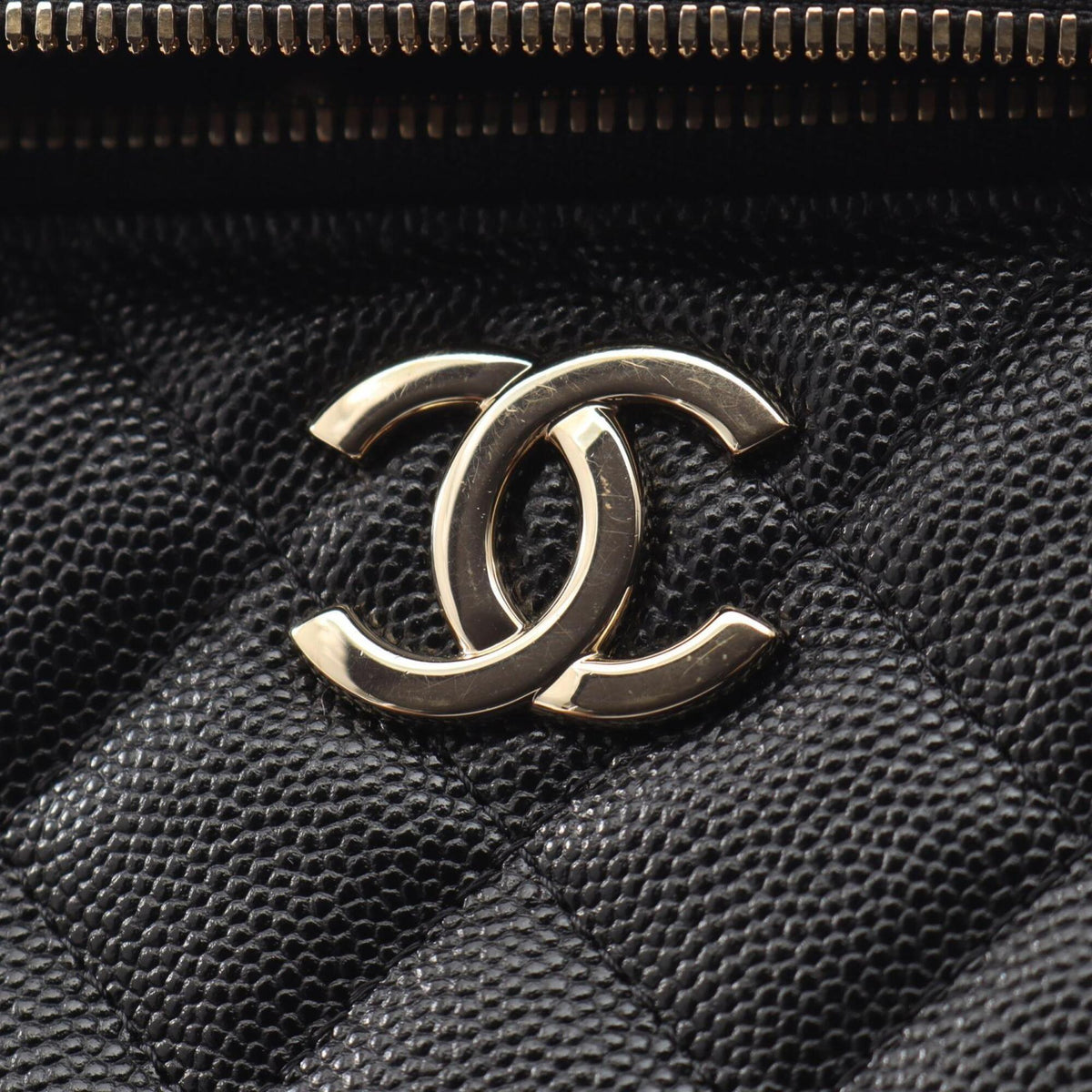 Chanel Matelasse Black Grained Calfskin Shoulder Bag (Pre-Owned)