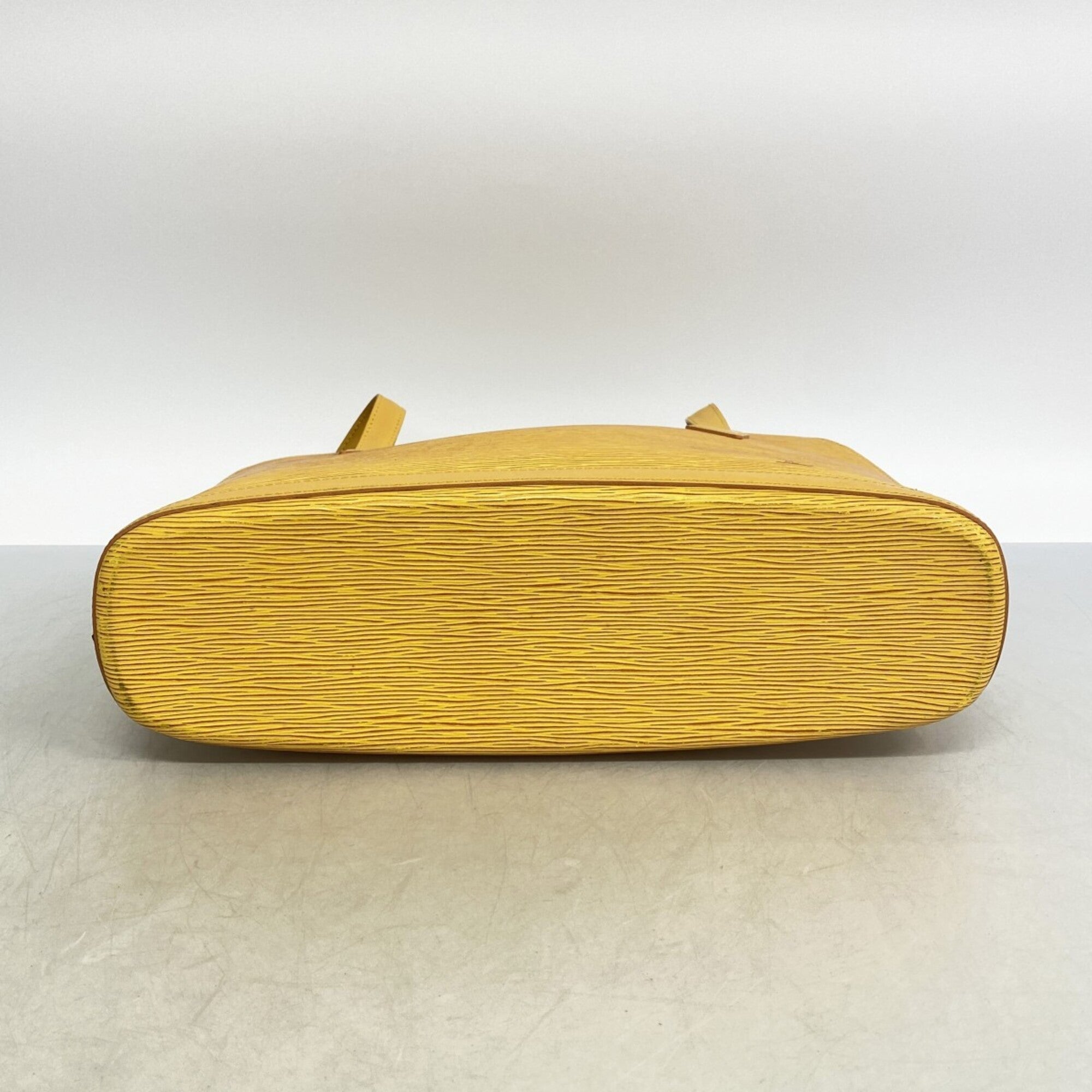Louis Vuitton Jaune Shoulder Bag (Pre-Owned)