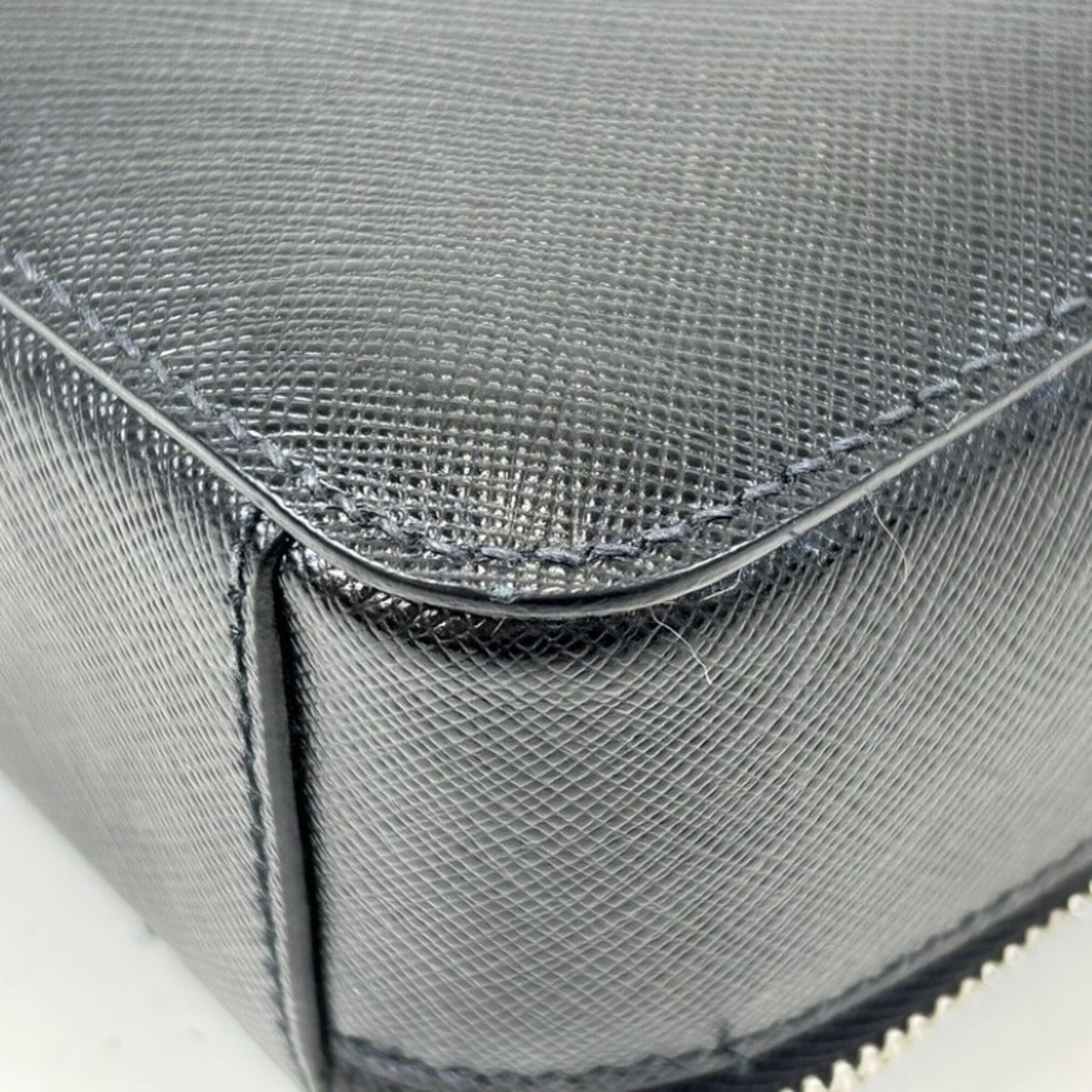 Prada Saffiano Black Saffiano Shoulder Bag (Pre-Owned)