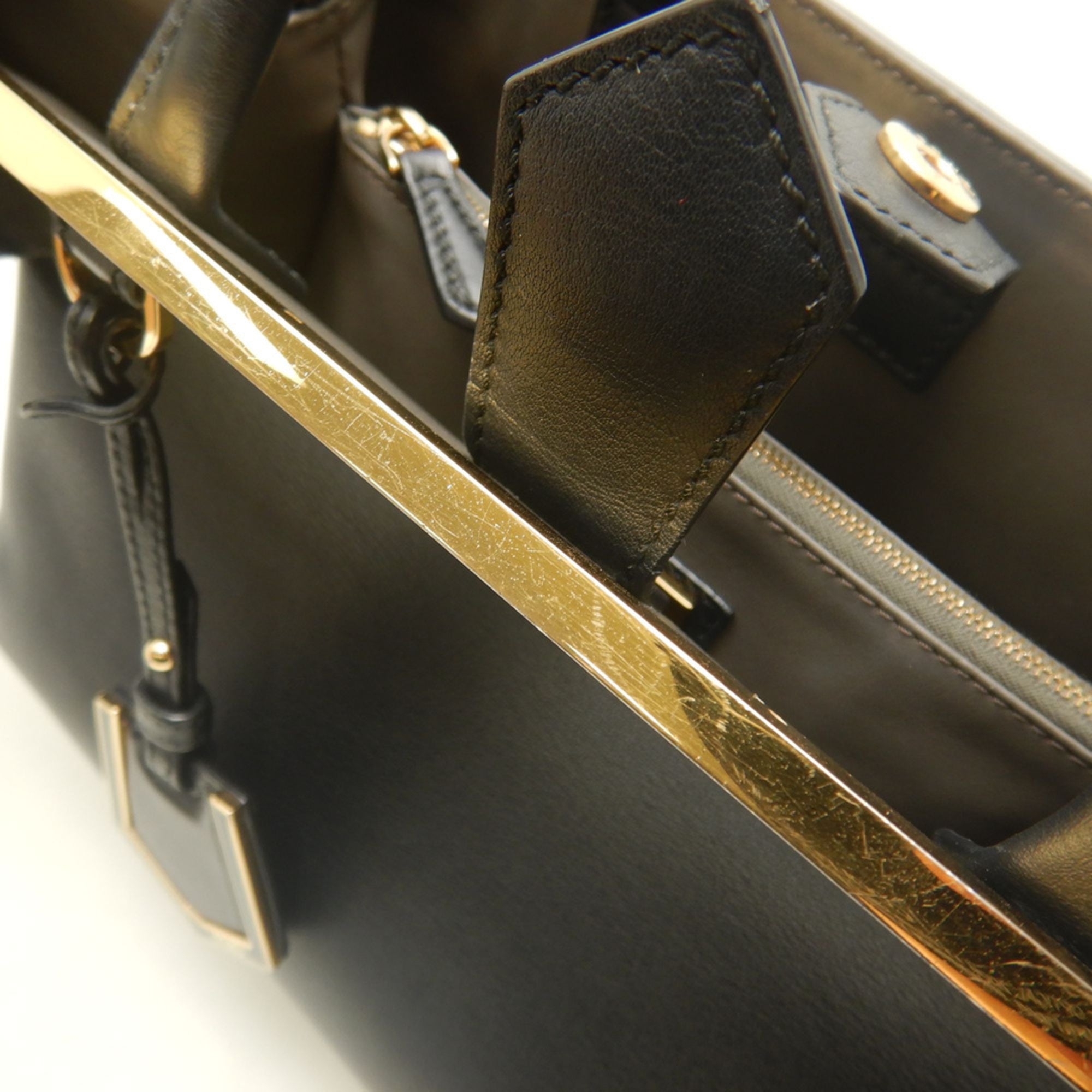 Fendi Black Leather Handbag (Pre-Owned)