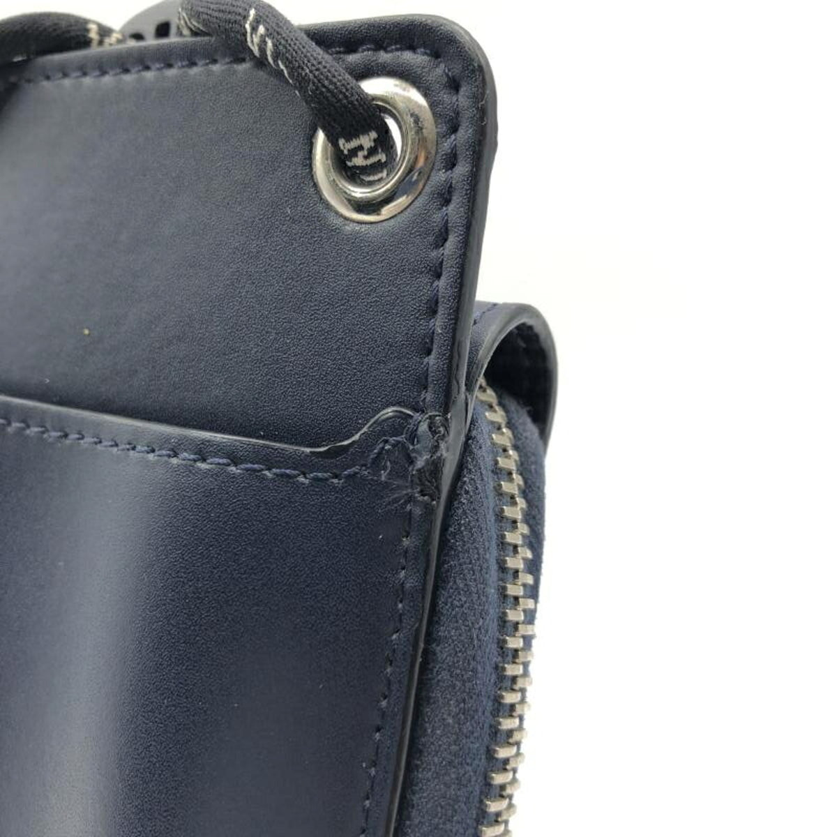 Valentino Garavani Blue Navy Chain/Shoulder Wallet (Pre-Owned)